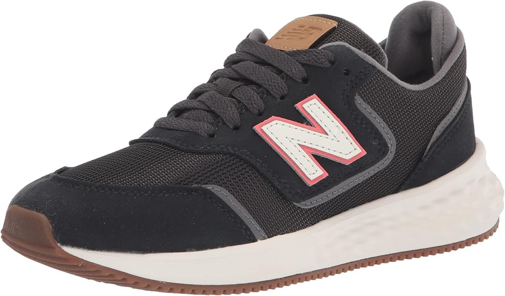 New Balance Women's Modern Sneaker | Amazon (US)