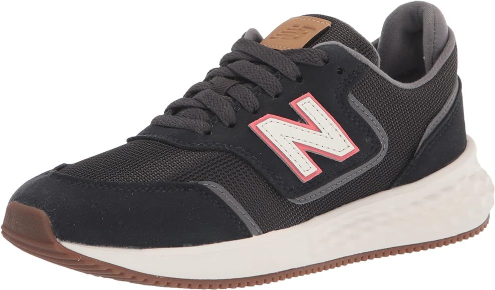 New Balance Women's Modern Sneaker | Amazon (US)