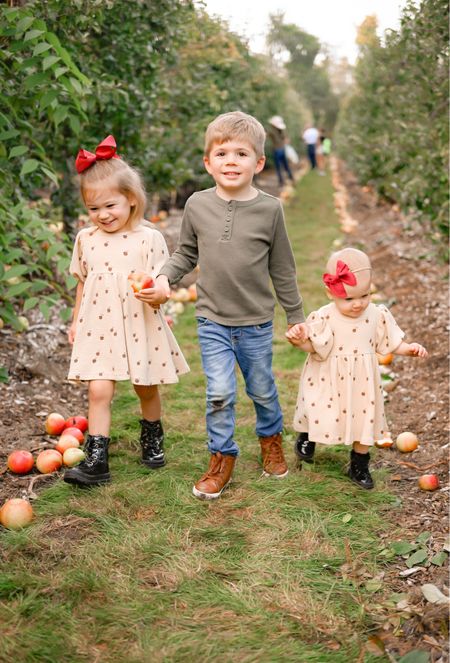 Fall outfits, fall fashion, family photos, family pictures, apple picking outfits, fall family photos, fall family pictures, apple orchard outfits 

The girls’ dresses are from Smith & Saylor (@smithandsaylor). Use code William to save 🍎

#falloutfits #familyphotos #familypictures #applepicking #fallfamilyphotos #fallfashion 

#LTKfamily #LTKSeasonal #LTKkids