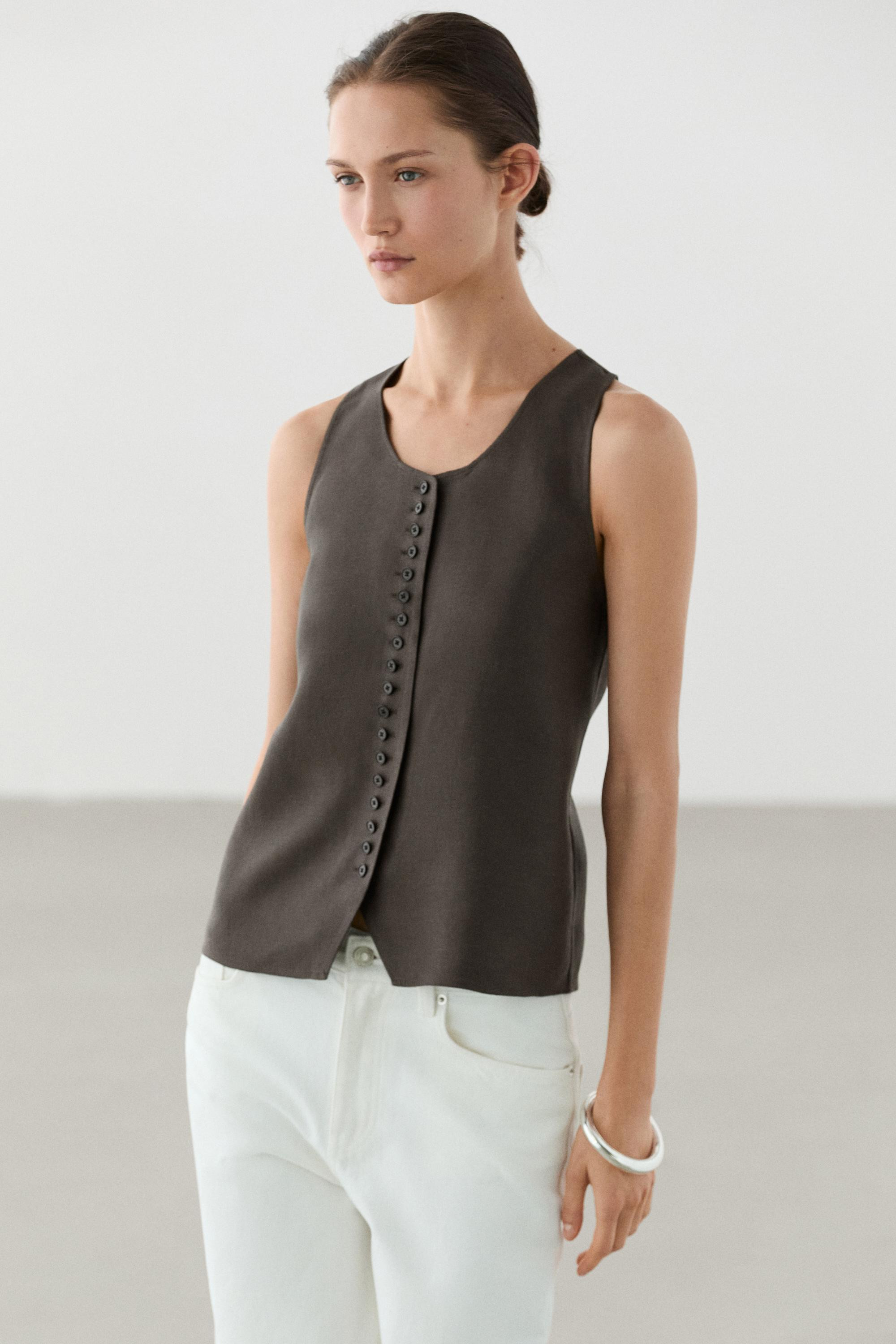 Weste aus 100 % Leinen | Massimo Dutti DE