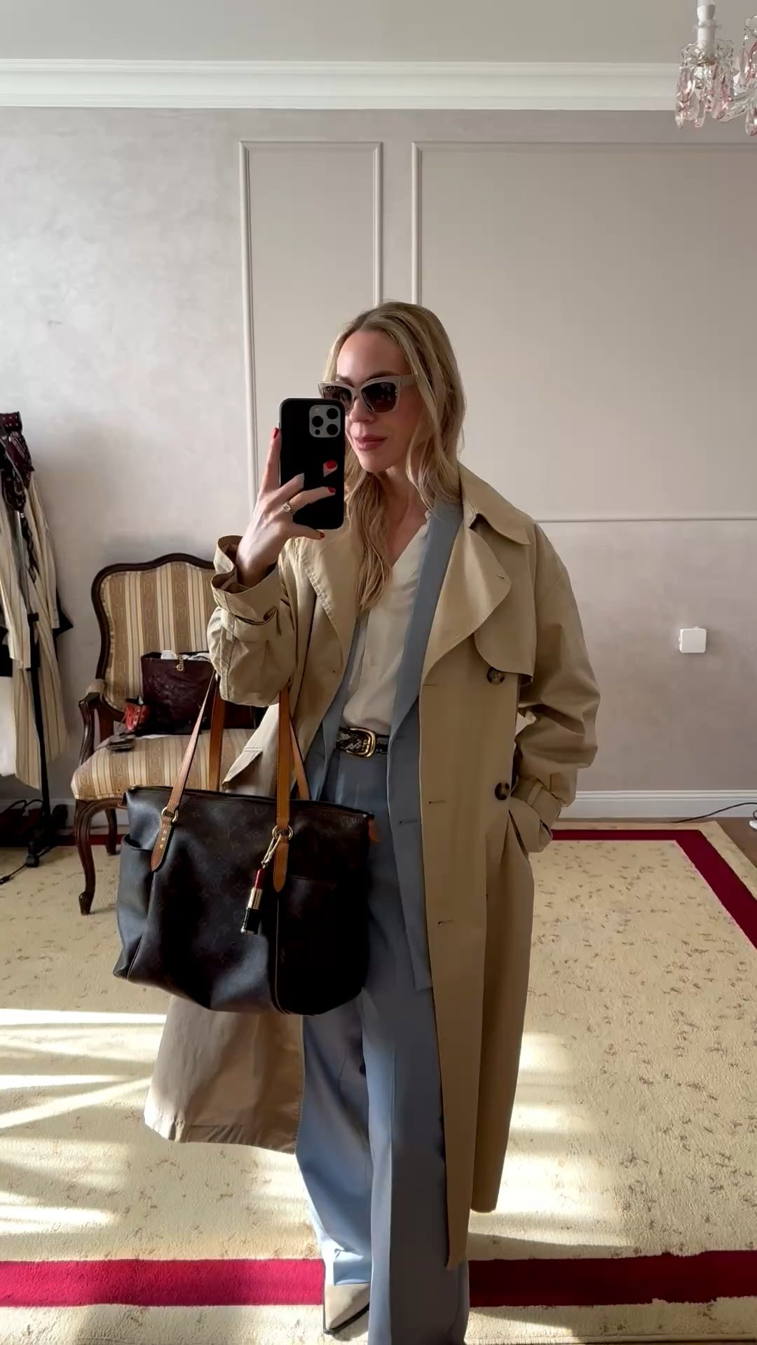 Work look of the day 🤍

Work outfit, workwear, business casual workwear, trench coat, blue suit, snakeskin belt, Louis Vuitton tote bag

#LTKdayinmylife #LTKootd #LTKWorkwear
