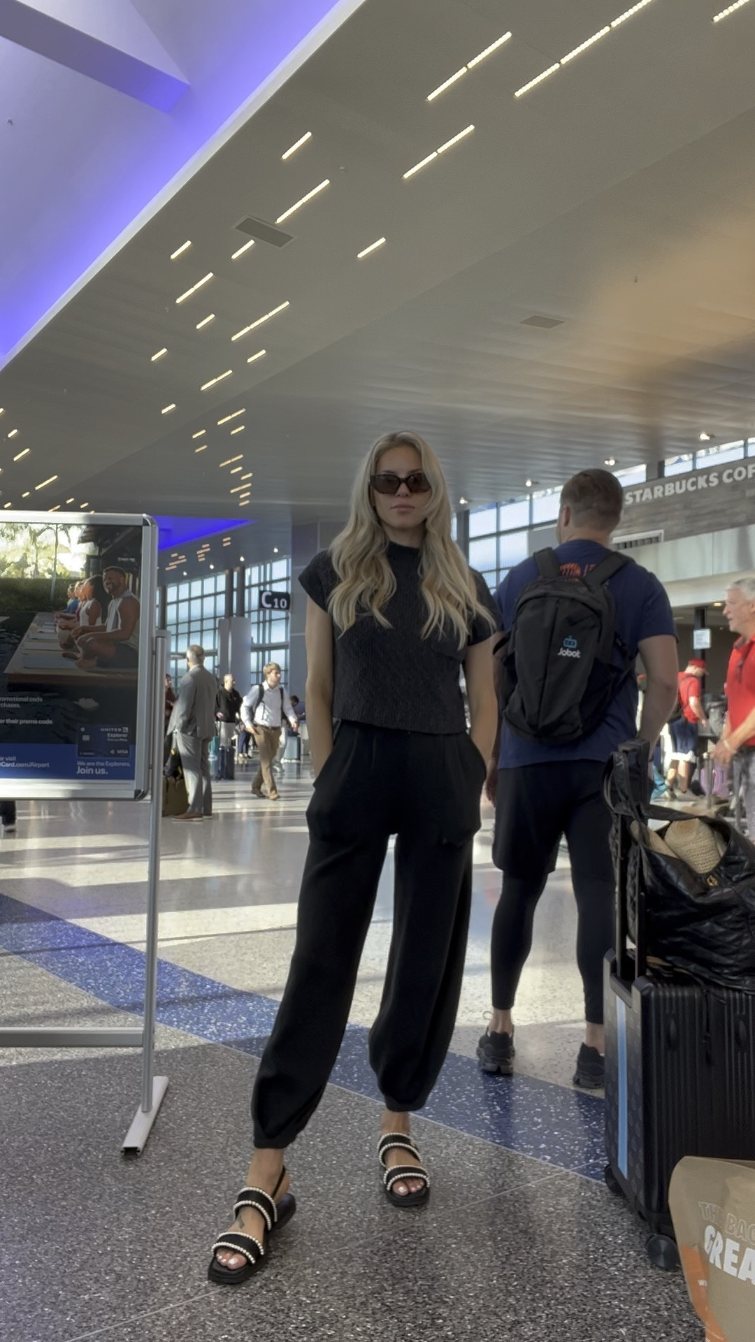 Travel Outfit on our way to Hawaii! So comfy… wearing a size small and comes in 10+ colors!!! #traveloutfit #airportoutfit #ootf

#LTKstyletip #LTKtravel
