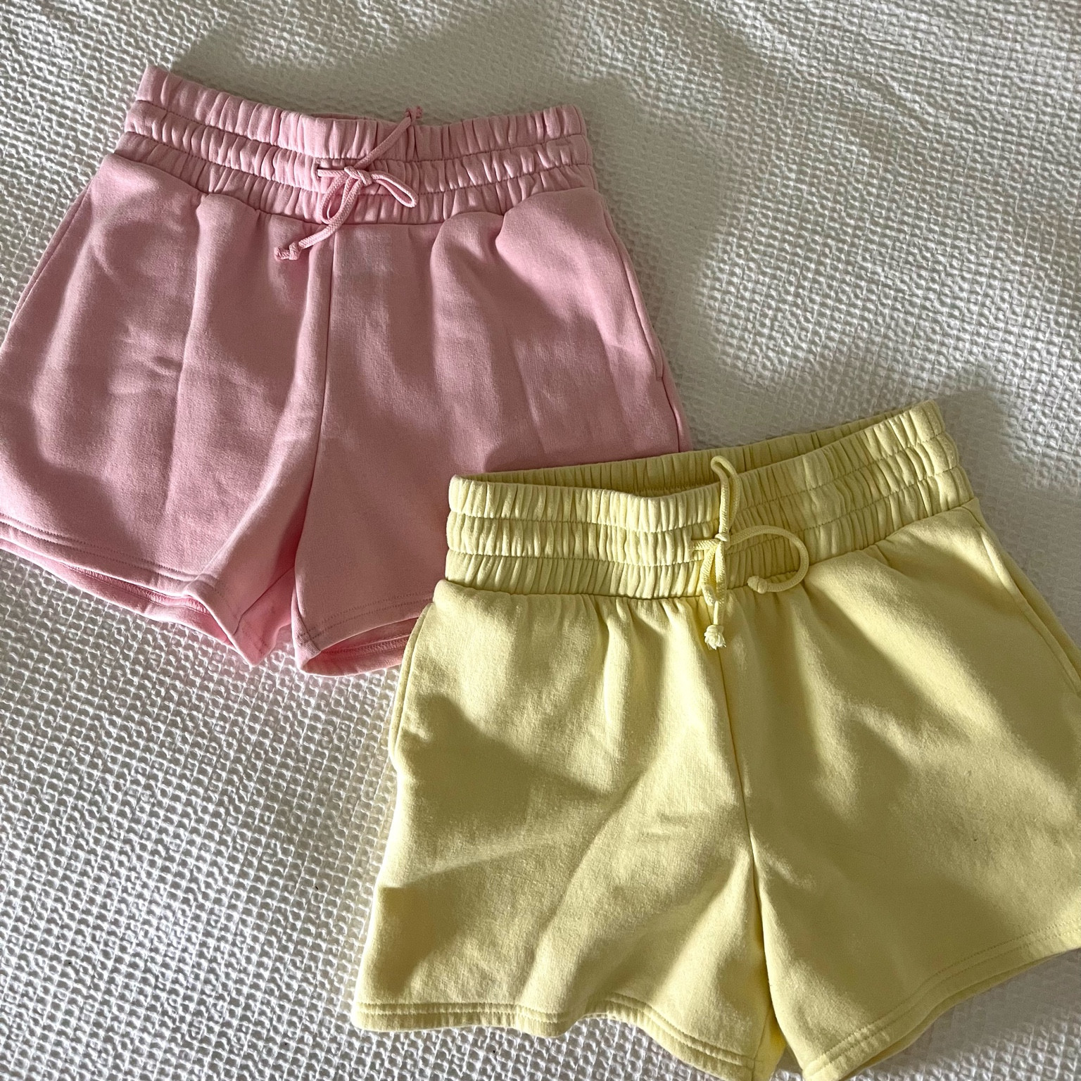 The perfect length shorts for spring + love the wide waist band💗

#LTKmidsize #LTKfamily #LTKSpringSale