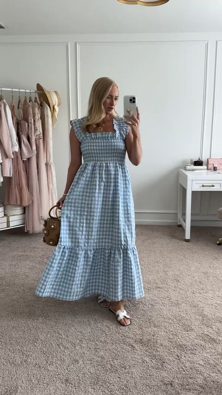 One of my favorite Amazon summer maxi dresses! I’ve had it for 2 years! This would be so pretty for a vacation, shower, or brunch! Bump friendly. Wearing size small. Summer dresses // daytime dresses // vacation dresses // resortwear // shower dresses // brunch dresses // casual dresses // maxi dresses // Amazon finds // Amazon fashion 


#LTKStyleTip #LTKTravel #LTKSeasonal