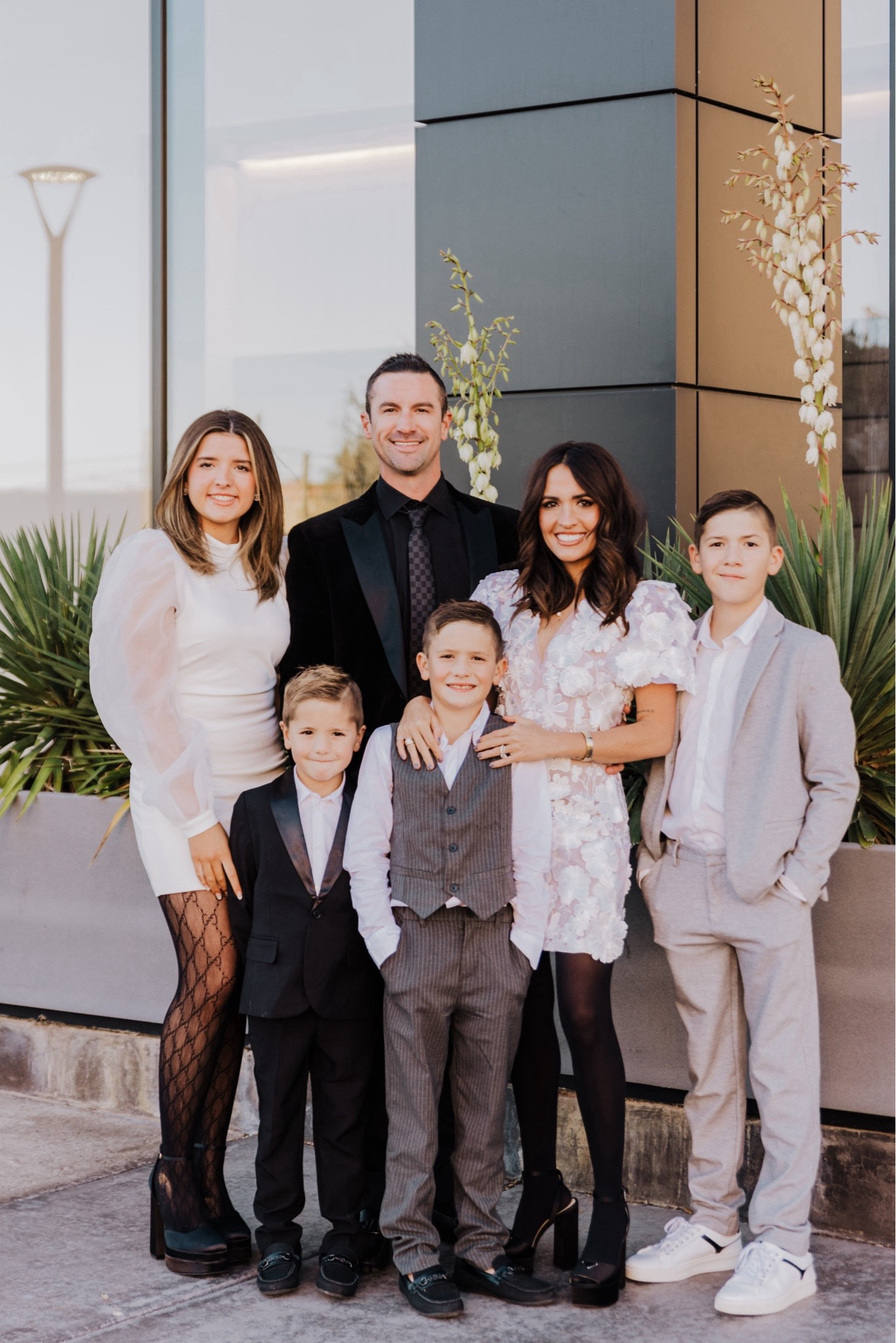 What we wore for family photos last year!! Black and white family outfits for photos.

#LTKKids #LTKFamily #LTKStyleTip