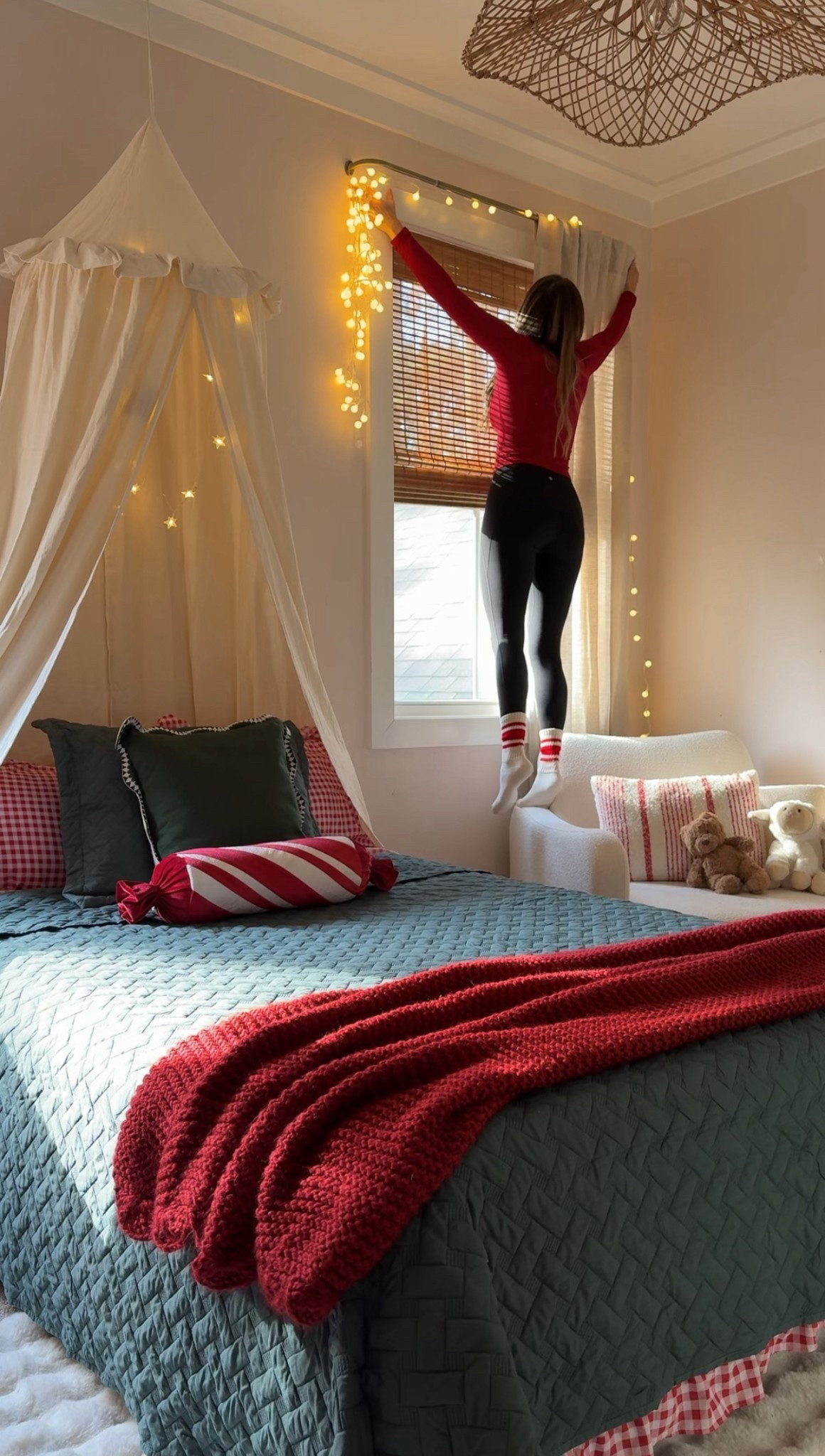 Christmas bedroom ❤️

#LTKHoliday #LTKSeasonal #LTKmomlife