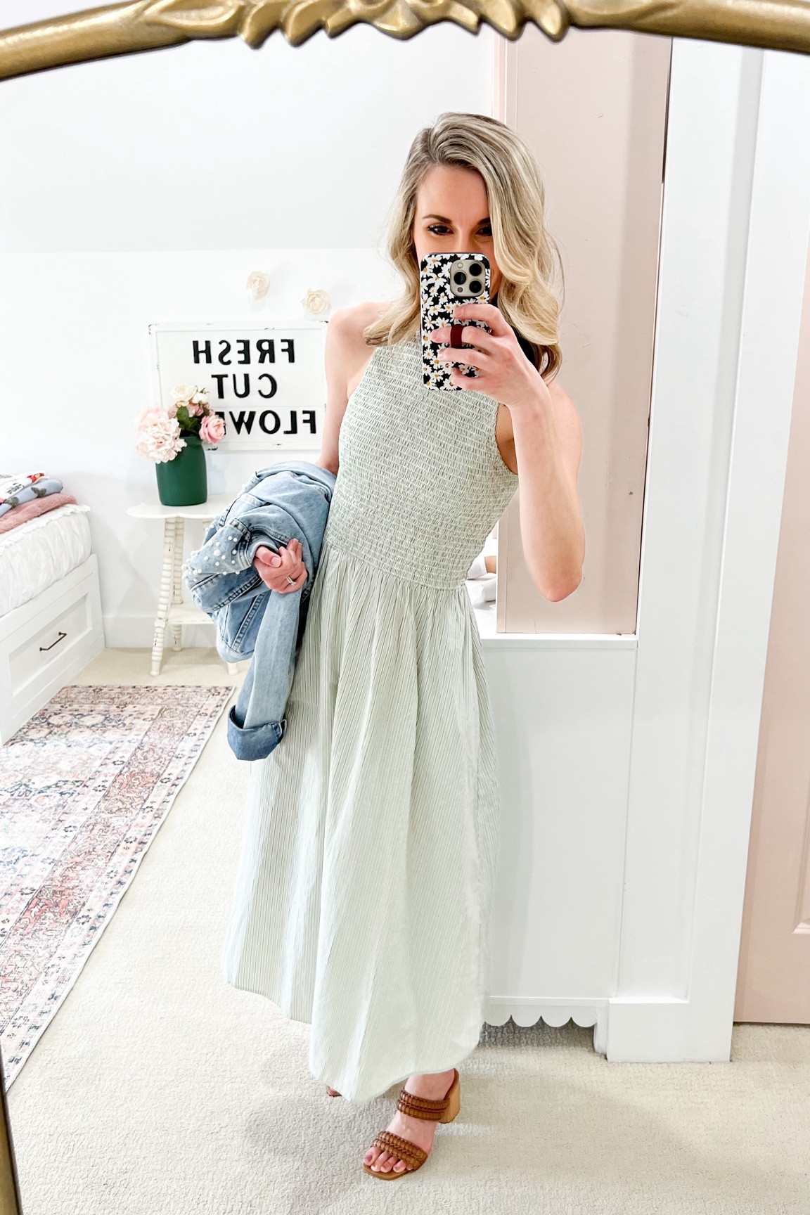 My Sunday fit!

This dress is so comfy — TTS. I wear an XXS in madewell tops and dresses.

Jacket is under $40 and so cute! Wearing a S for a slightly oversized fit.

Shoes are old Target staples (so comfy - walked the streets of New York in these with no issues), but they’re almost sold out! Wearing 7.5 (TTS).

Sharing a few other shoe options!



#LTKstyletip #LTKxMadewell #LTKfindsunder50