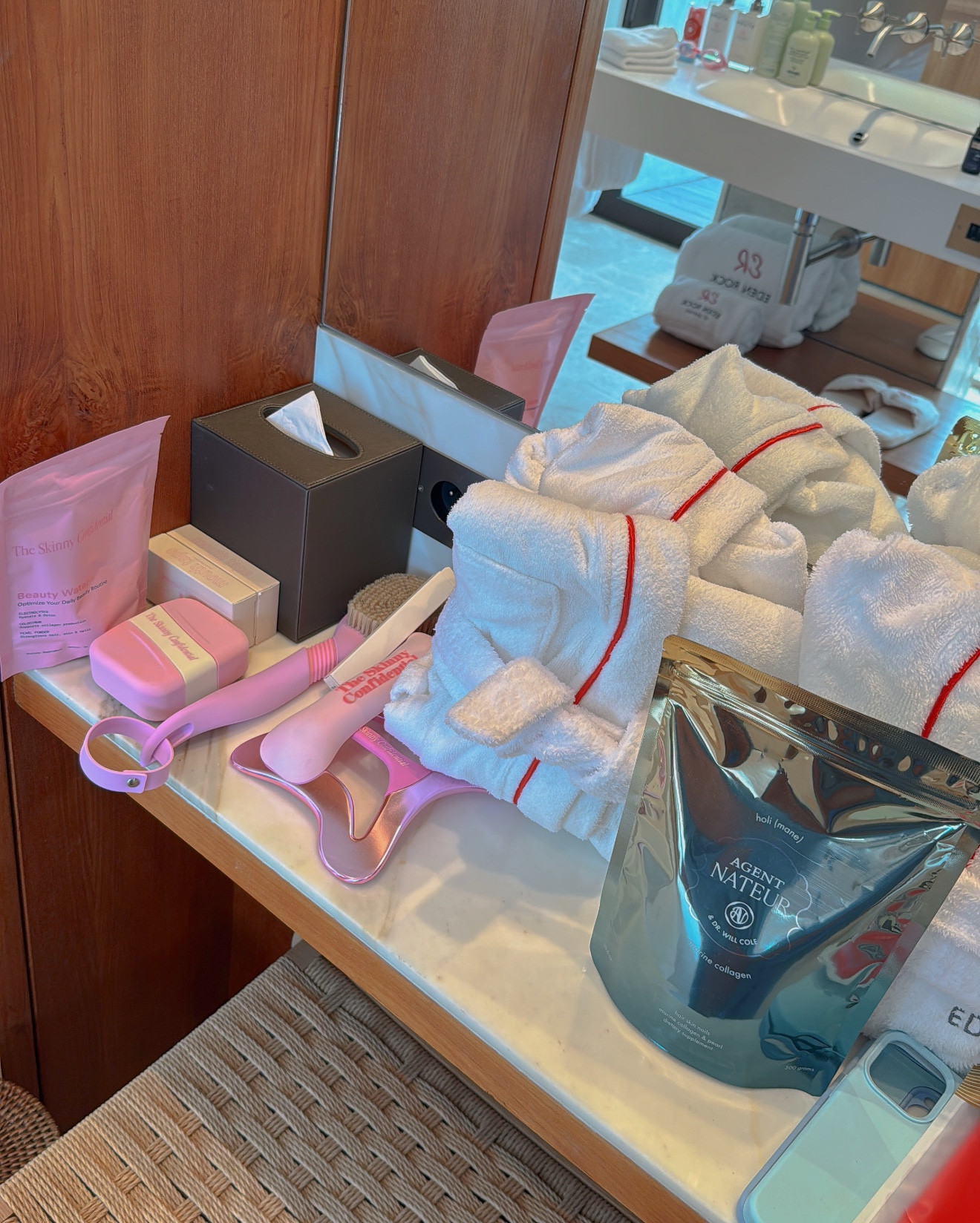 Robe, TSC & collagen

#LTKBeauty