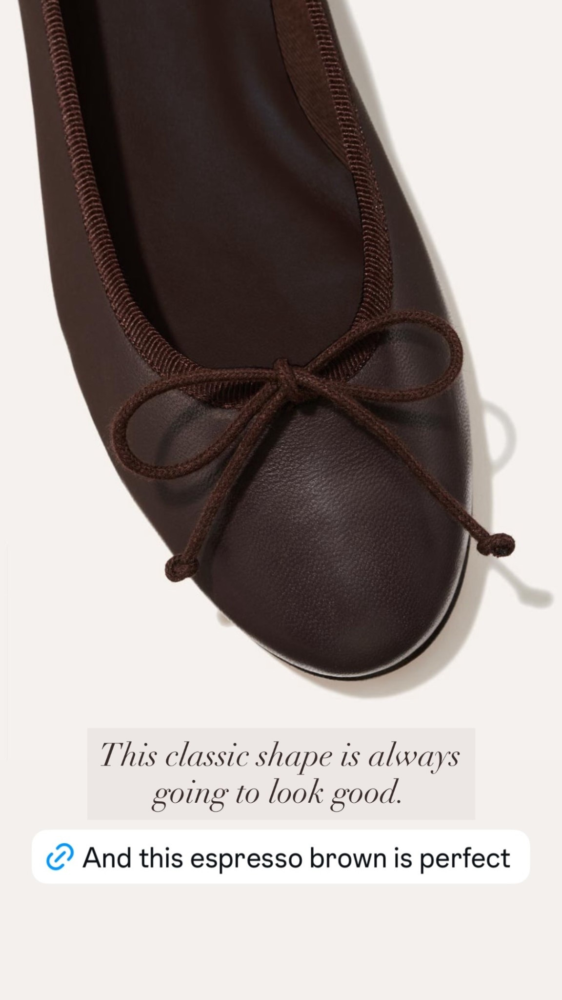 Classic holiday flats - shop here. 

#classicstyle
#balletflat
#winterflat
#balletflat
#Margaux

#LTKSeasonal #LTKHoliday #LTKGiftGuide