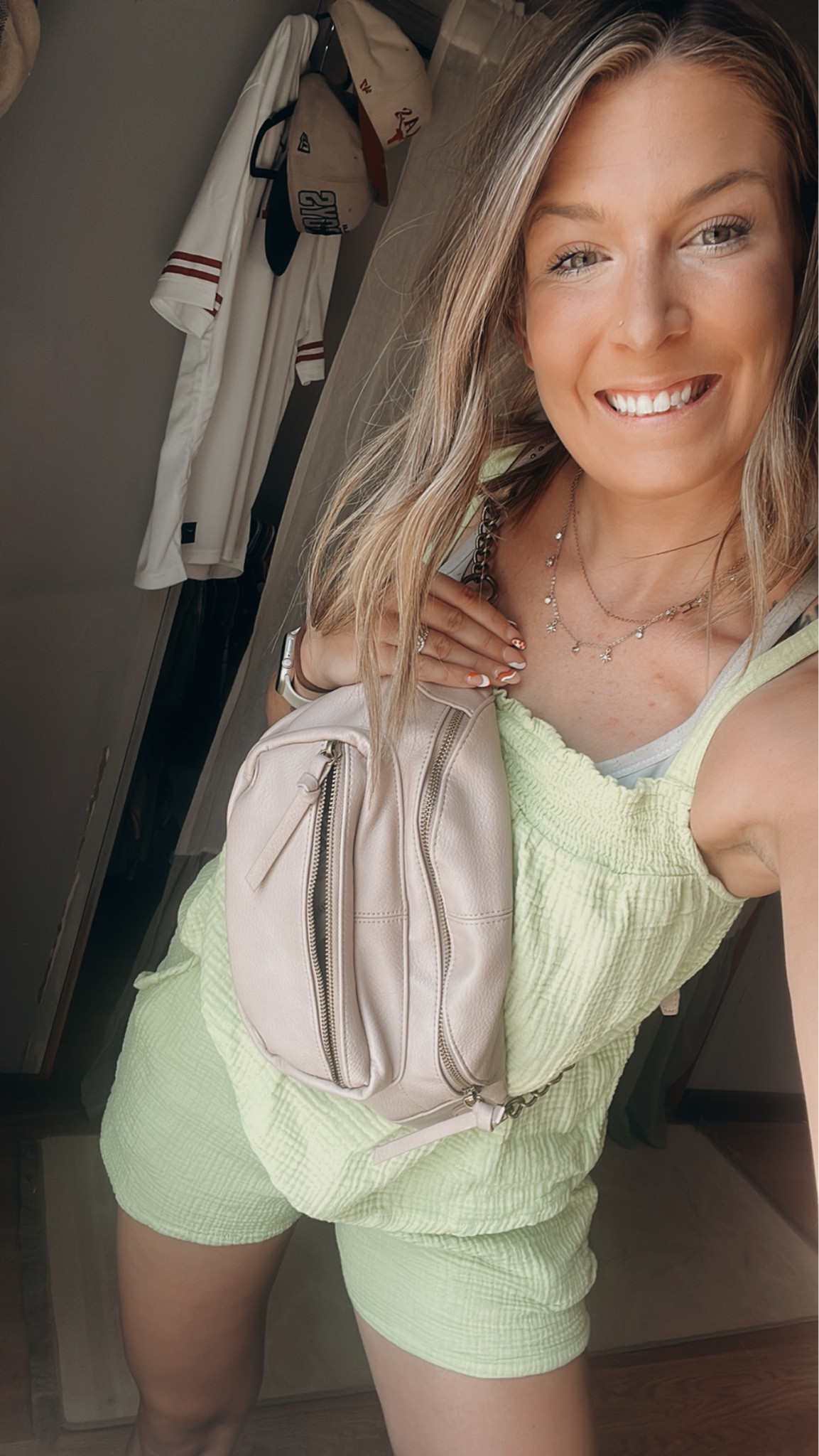 Walmart bag | neutral purse | purse | crossbody bag | fanning pack crossbody 

#LTKsalealert #LTKSale #LTKfindsunder50