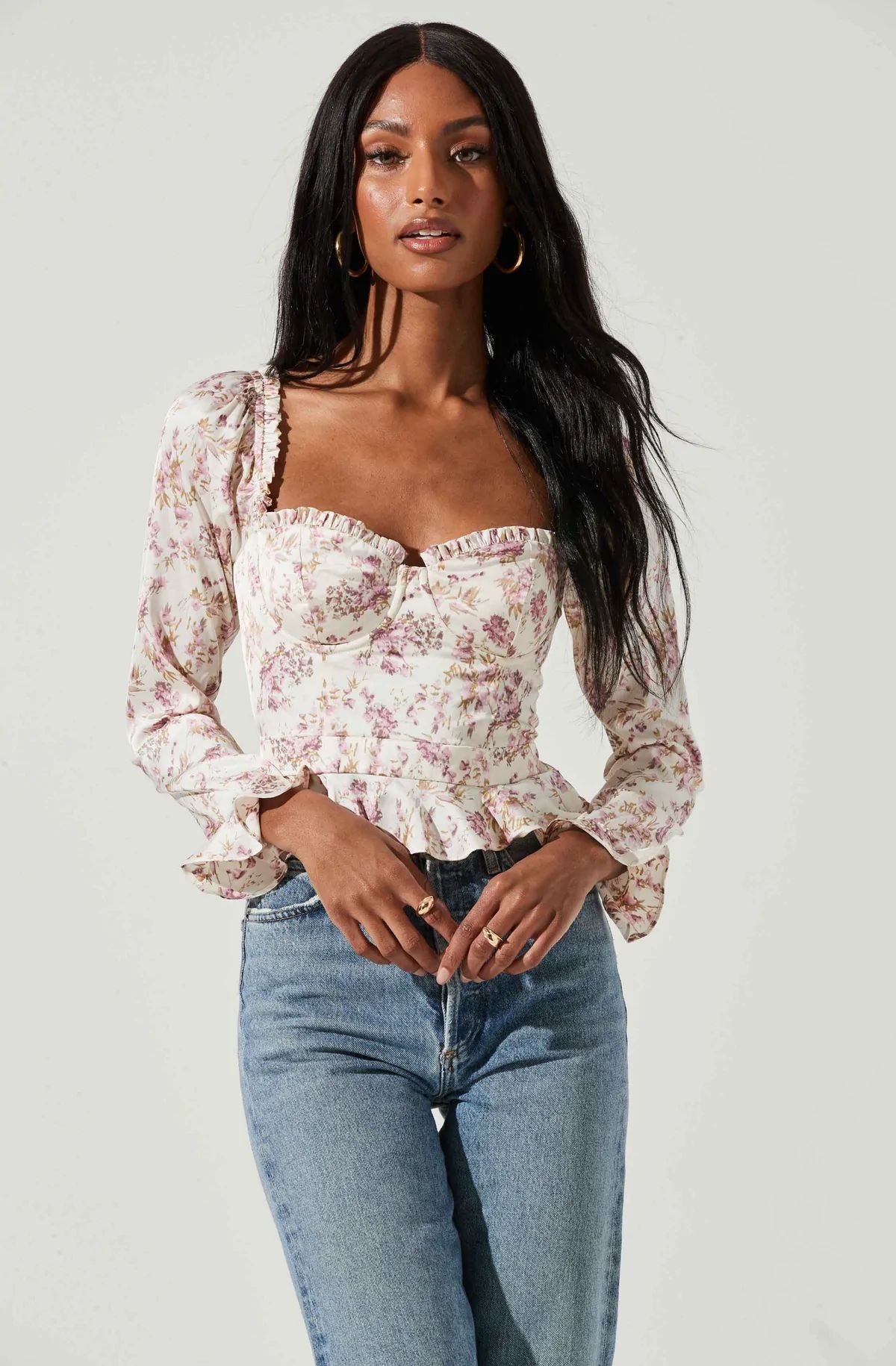 Long Sleeve Sweetheart Cinch Bust Floral Top | ASTR The Label (US)