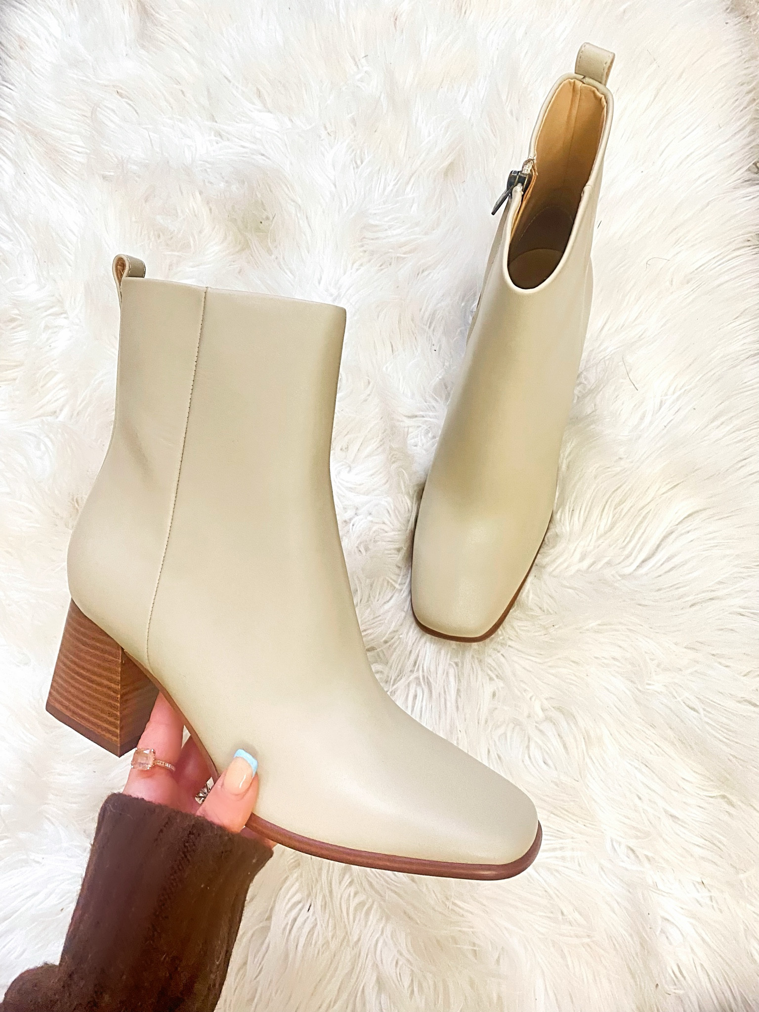 Nsale booties, Nsale boots, Nsale shoes 

#LTKShoeCrush #LTKxNSale #LTKSaleAlert