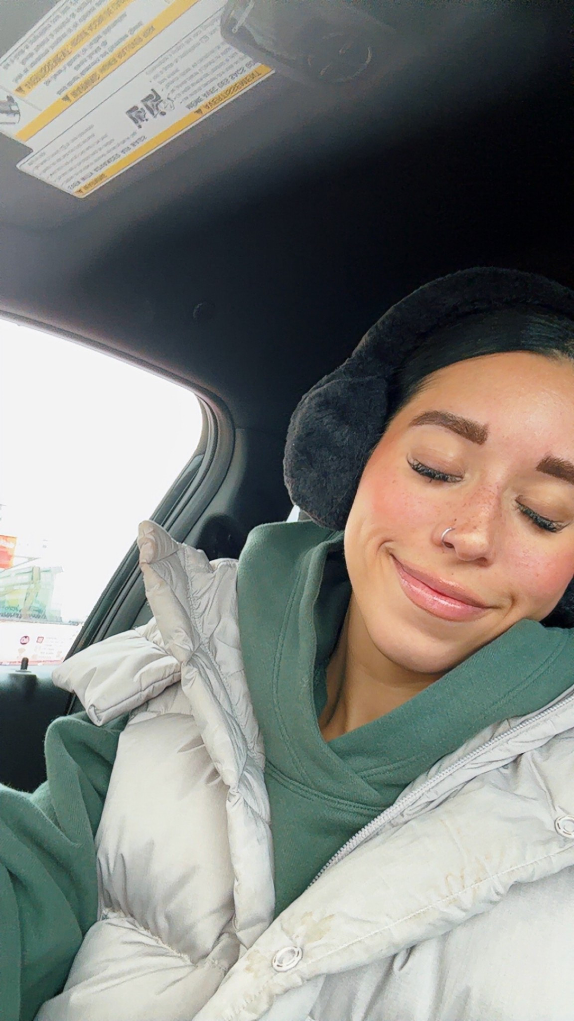 Following the sweat suit day these earmuffs I couldn’t live without this winter: my ears stay warm and I’m obsessed. You just have to be careful cause the top part isn’t the strongest !

#LTKU #LTKSeasonal