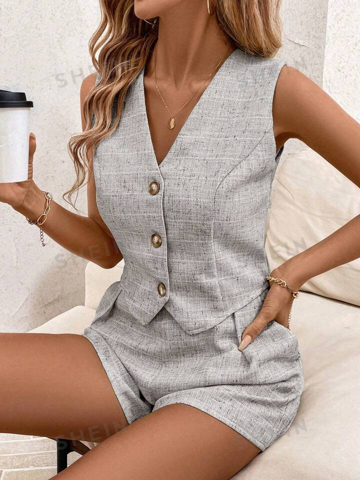 SHEIN Clasi 2pcs Solid V-Neck Button Front Vest & Pockets Shorts Elegant Set | SHEIN