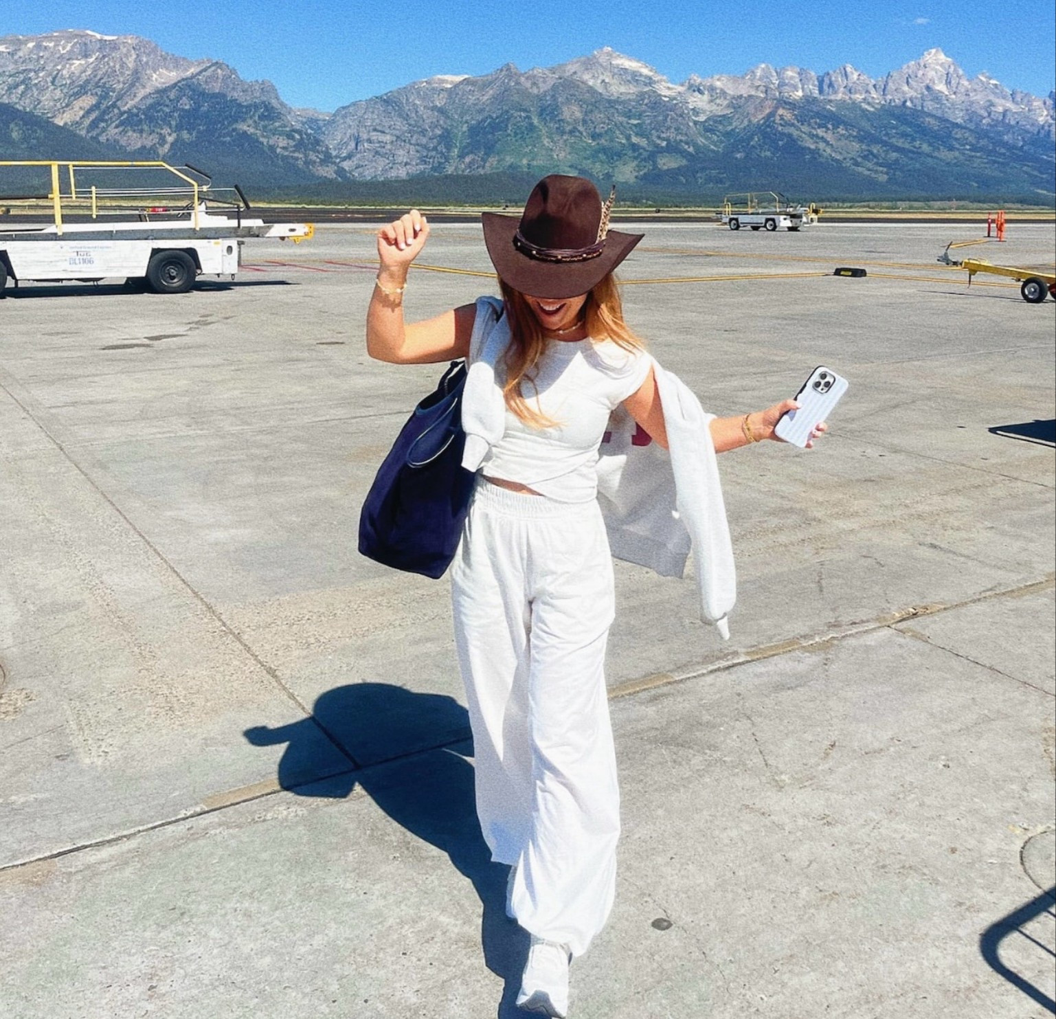 wearing an xs!!

#LTKPetite #LTKStyleTip #LTKFindsUnder100