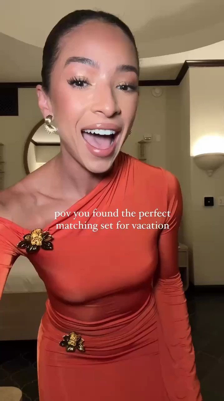 Vacation outfit 🧡 Use code MESHKINENA to save 15% off! Wearing size XS top and XS skirt 


Resortwear
Vacation outfit 
Dinner outfit 
Matching set 
Resort wear 

#LTKFindsUnder100 #LTKStyleTip #LTKSeasonal