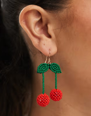 Accessorize - Boucles d'oreilles pendantes avec cerises ornées de perles - Rouge | ASOS (Global)