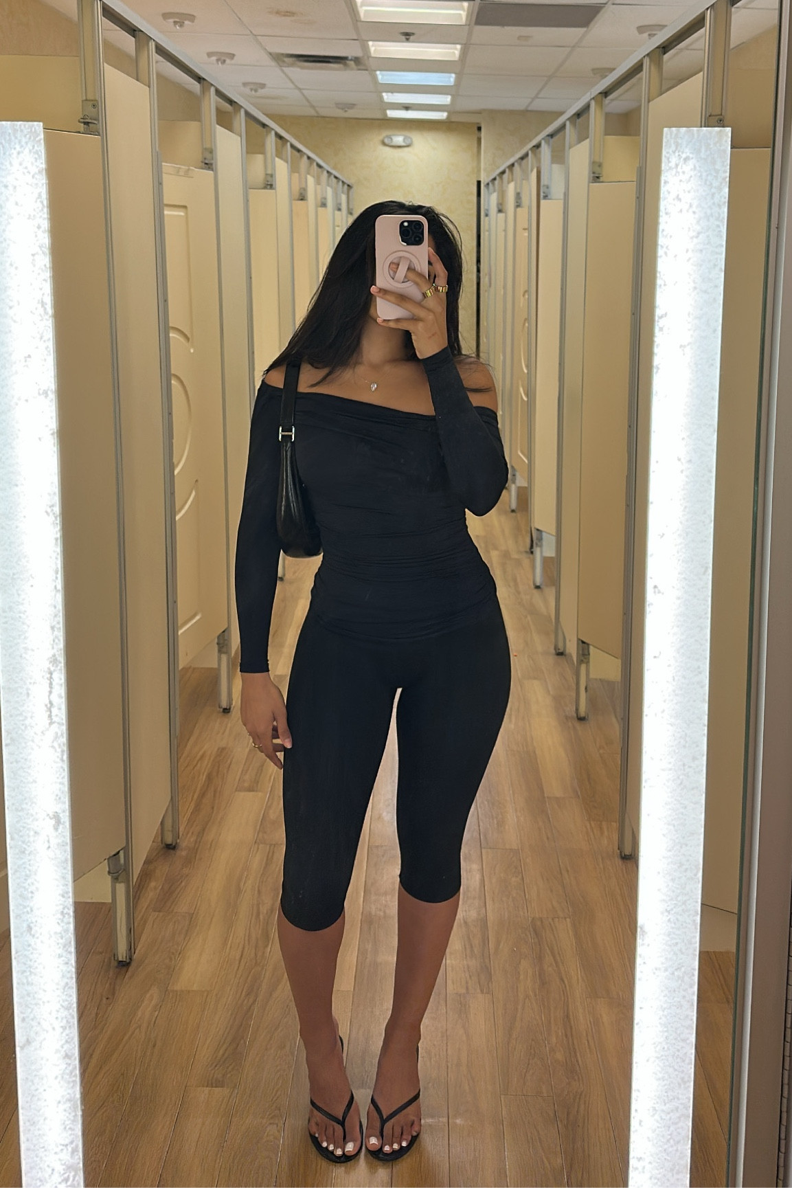 Shopping attire 

#LTKStyleTip #LTKU #LTKSaleAlert