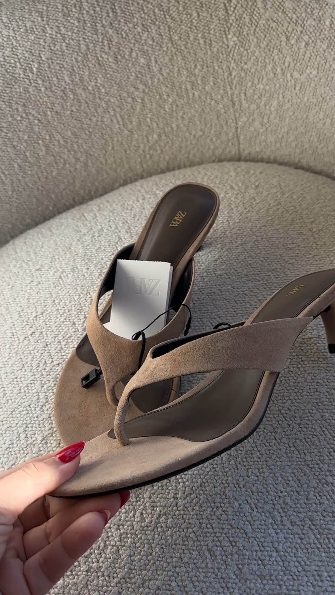 Los zapatos más cómodos que me he probado mucho tiempo! 🫰❤️😍

#LTKdayinmylife #LTKgrwm #LTKootd