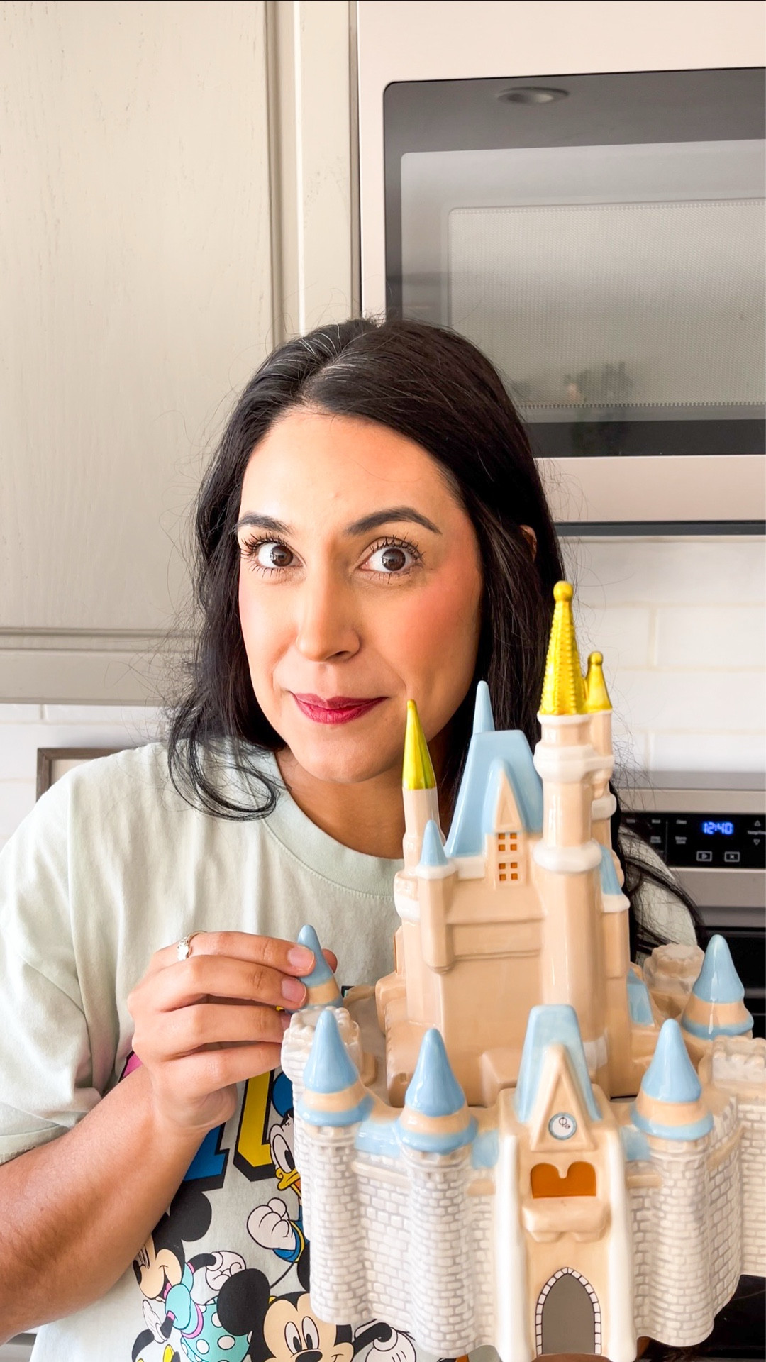 Pink? Or white? 💖🤍

#LTKstorytime #LTKTravel #LTKSeasonal