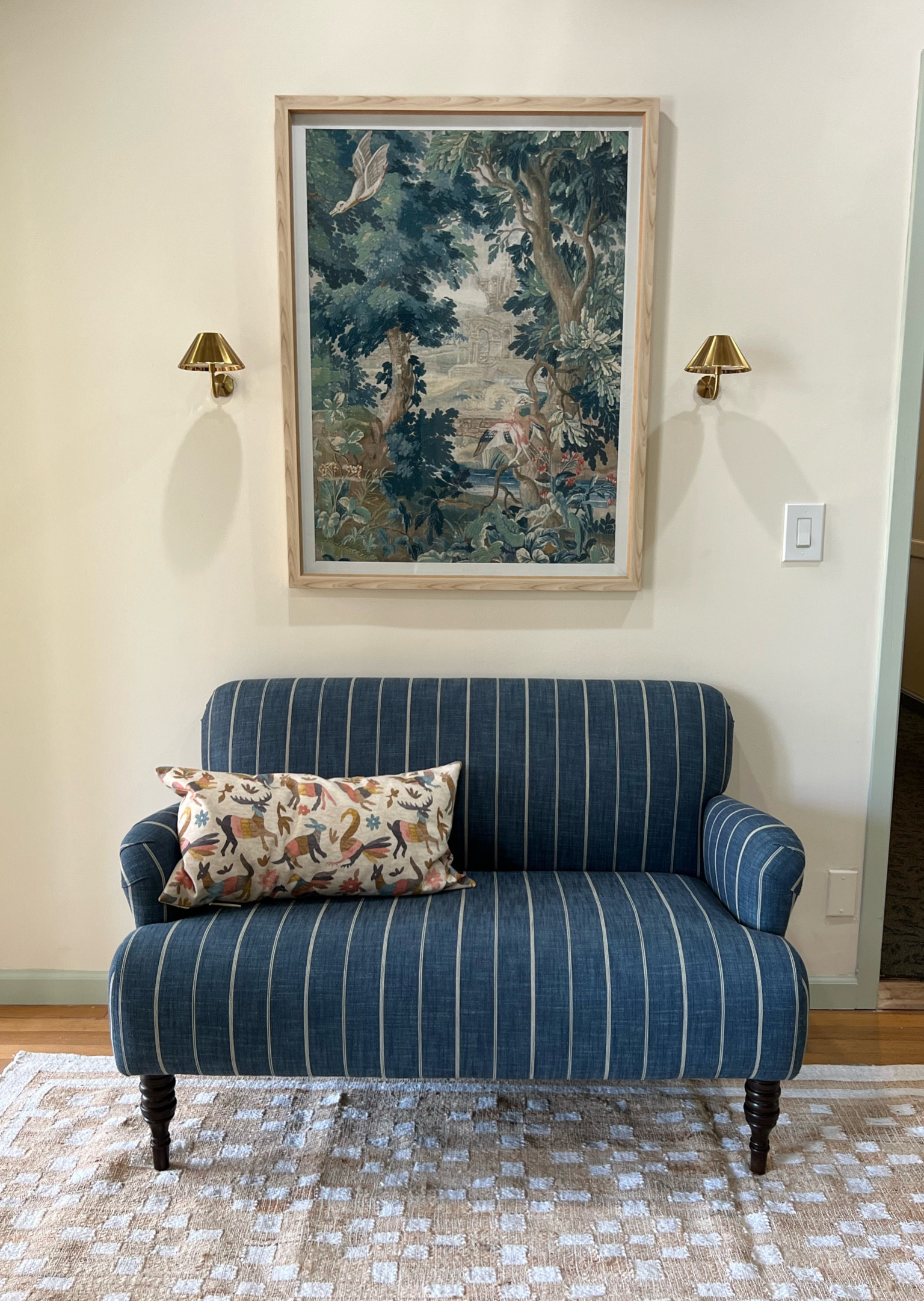 Entry moment 

#LTKfindsunder100 #LTKhome