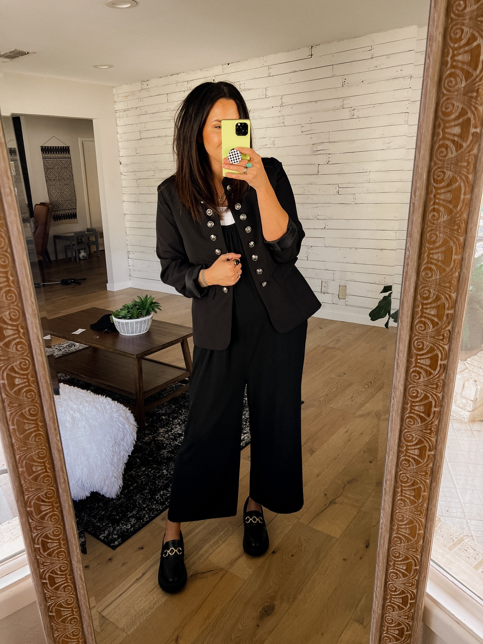 Jumpsuit for workwear. Let’s do it!
Jumpsuit: Large
Blazer: Large
Loafer: true to size

Casual workwear

#LTKworkwear #LTKstyletip #LTKunder50