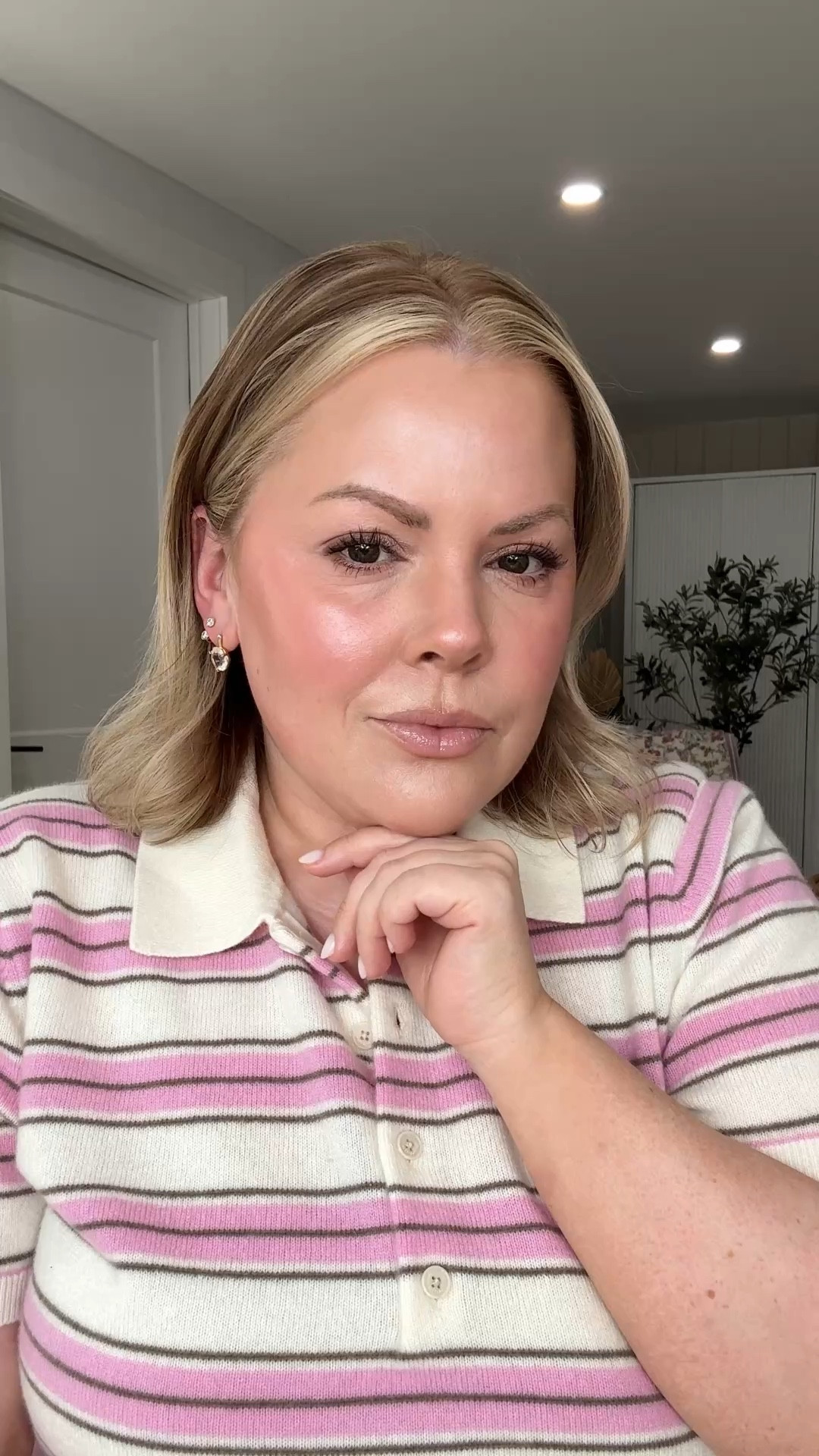 40+ glowy makeup look

#LTKBeauty #LTKgrwm #LTKOver40