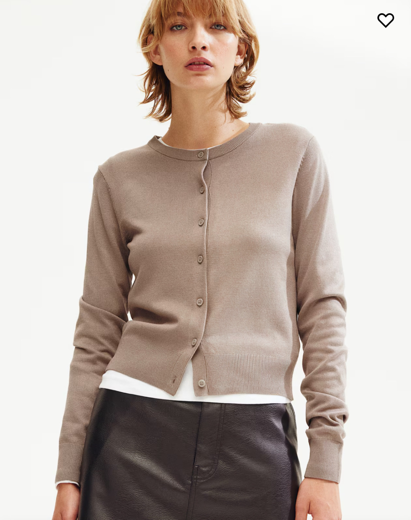 H&M Cardigan 

#LTKMidsize #LTKStyleTip #LTKOver40