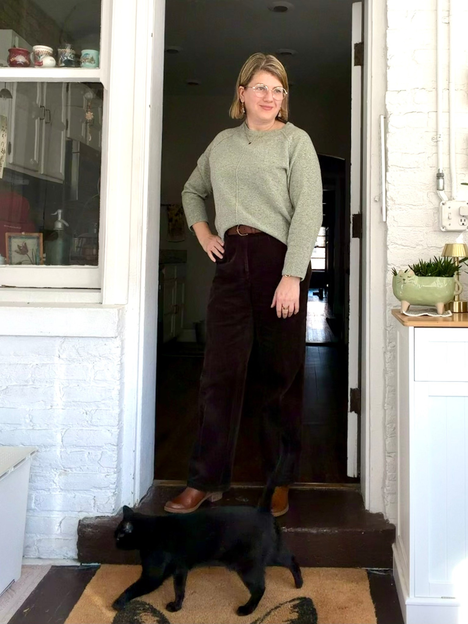 Wednesday, remembering Paris. 🤍 Pants are Comptoir des Cotonniers. Close matches linked where possible. 

#LTKOver40 #LTKMidsize