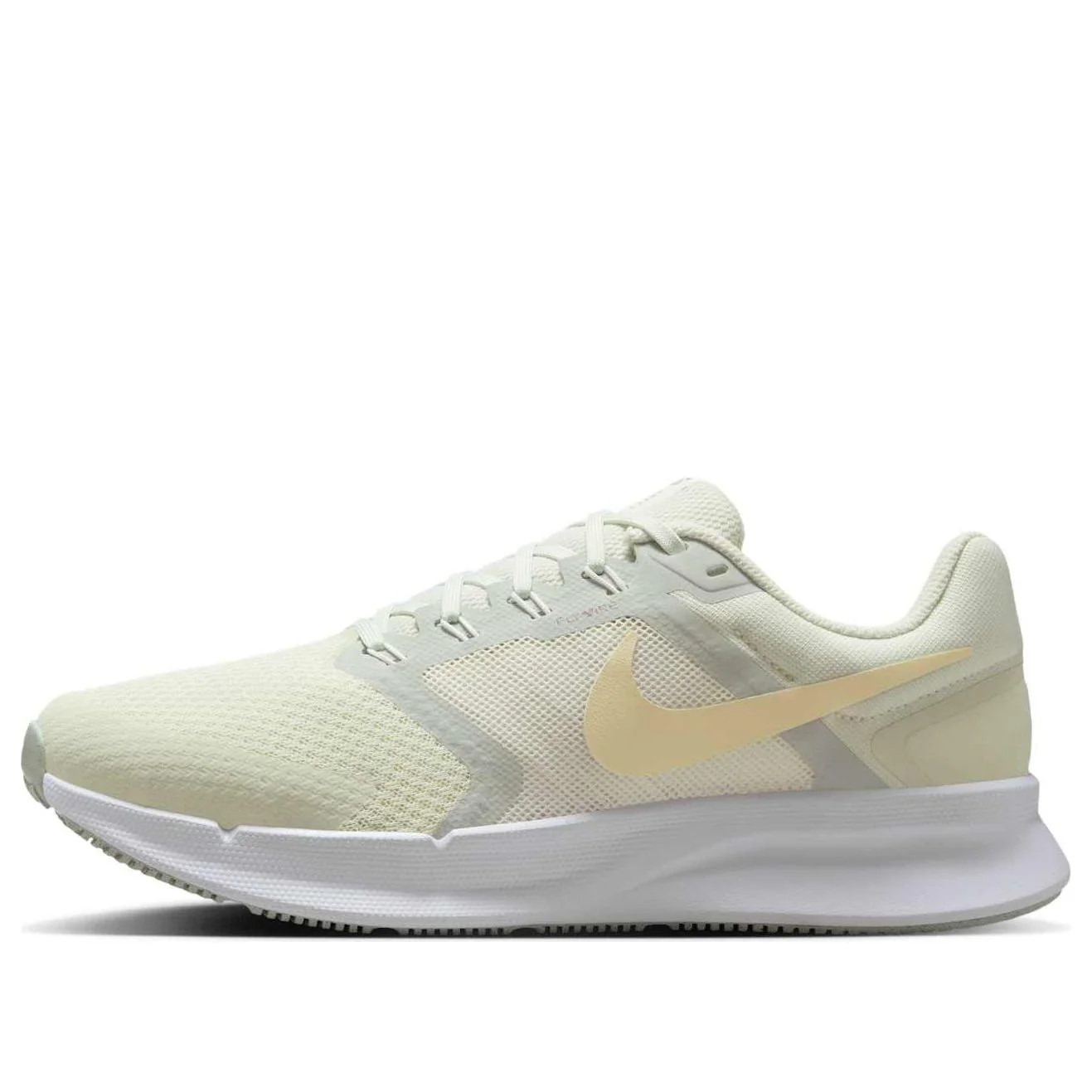 (WMNS) Nike Run Swift 3 'Light Green Yellow' | KICKS CREW