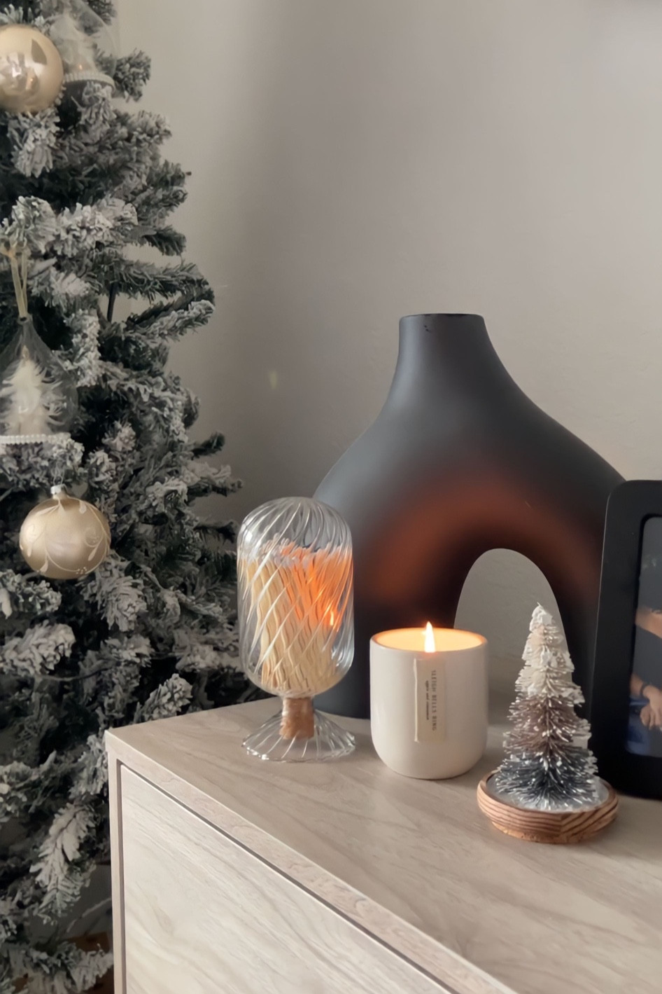 love this candle!🎄🕯️🤍

#LTKhome #LTKHoliday #LTKSeasonal