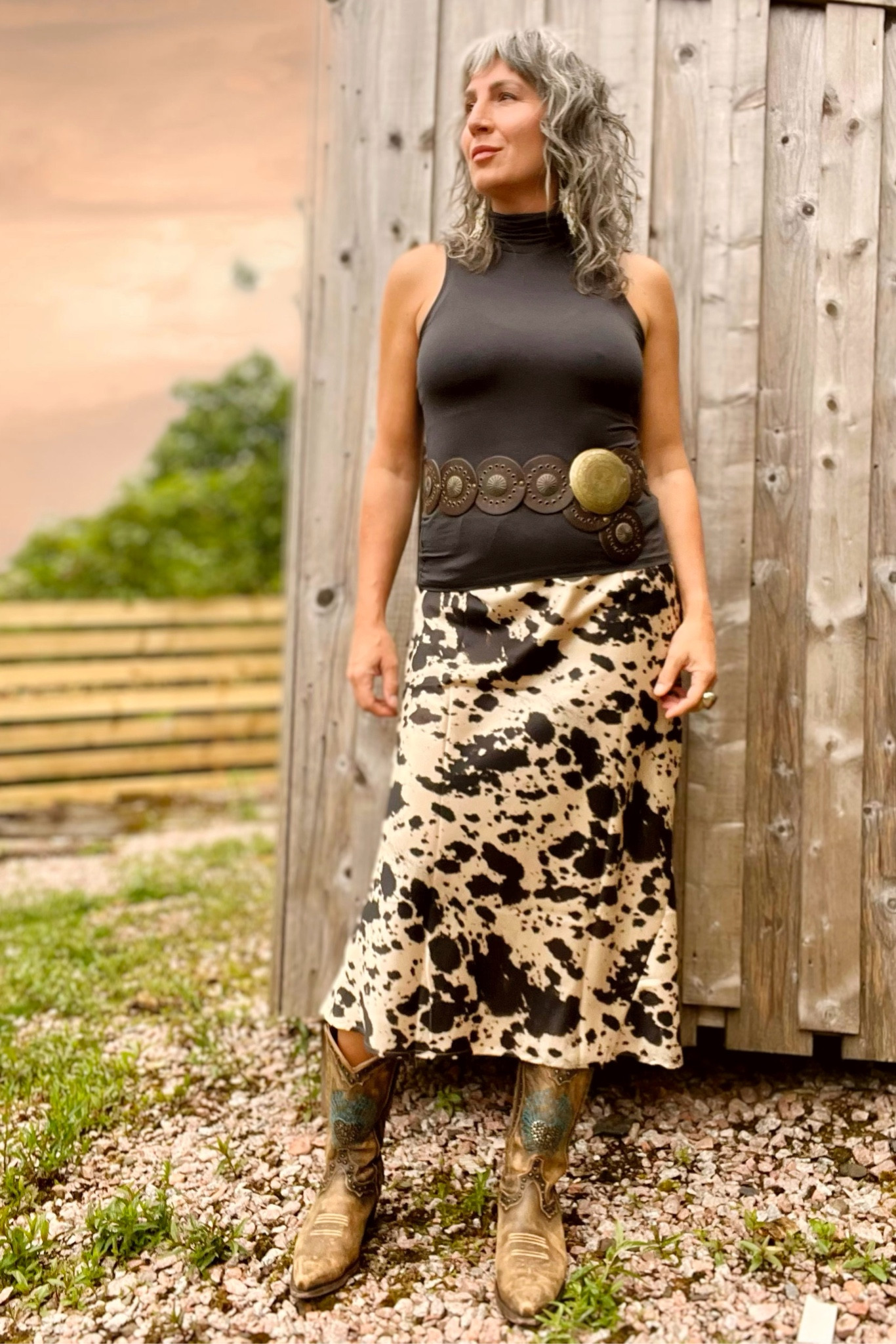 This is The Longhorn satin a-line skirt and Della belt from HF Mercantile, paired with a thrifted mock neck and my old favorite Dan Post boots. Love this look, and the skirt is satin so you can dress it up easily for work or an event! UNDER $50! Exact skirt at:
https://www.HFmercantile.com/products/longhorn-satin-cow-print-midi-skirt

#LTKStyleTip #LTKSeasonal #LTKFindsUnder50