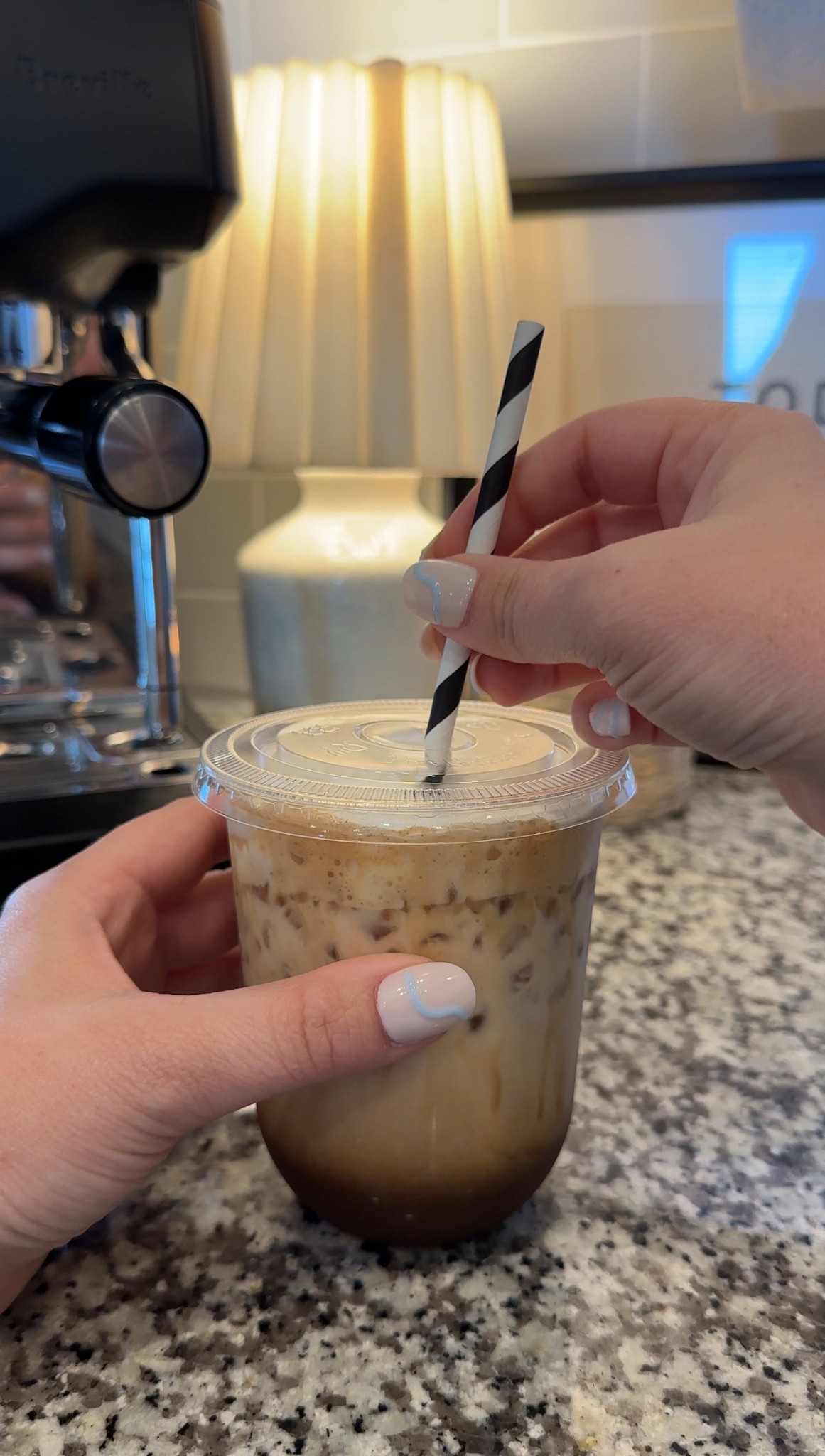to-go coffee cups