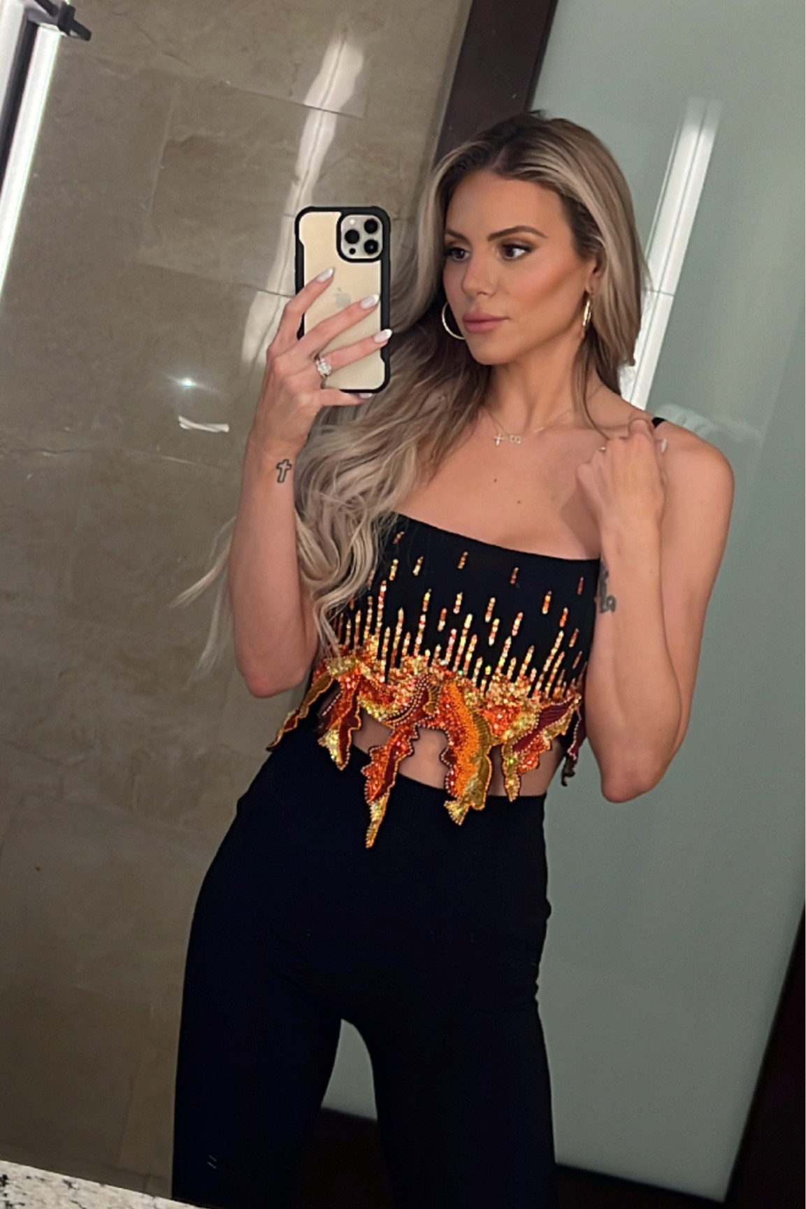 Rock Concert Look 🔥 #concertoutfit #concert #revolve #croptop #leggings #nightout 

Night out, date night, crop top, Revolve, leggings, concert look