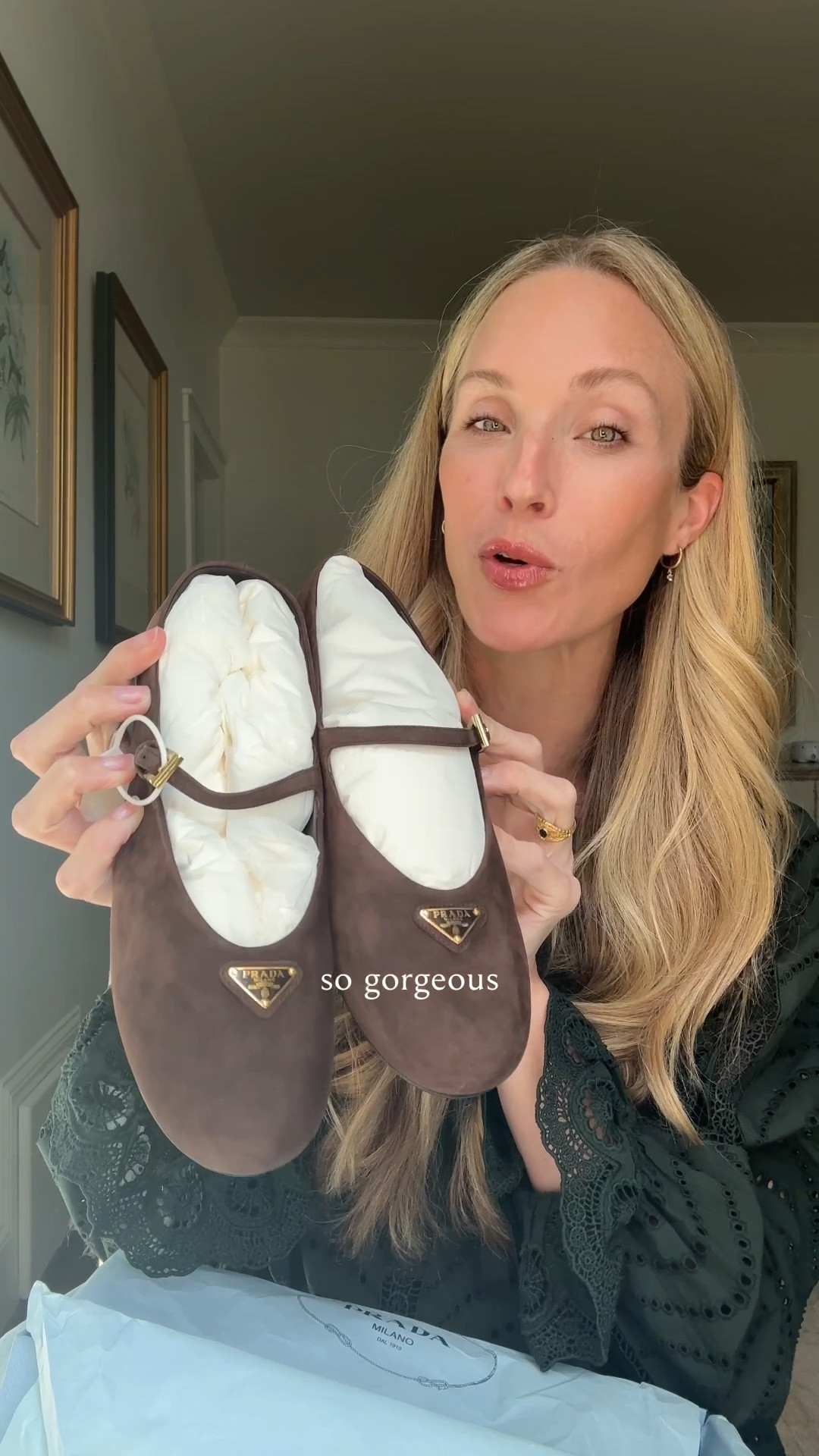 Styling my new fall flats 🍂 These are a (special) splurge, but I linked a few similar pairs to get the look. Suede jacket is old Nour Hammour, similar linked!

Suede flats, fall flats, chocolate flats, brown flats, Prada flats, fall shoes, fall ballet flats, fall Mary jeans, brown flats, brown Mary janes, suede fall shoes, suede fall flats

#LTKSeasonal #LTKgrwm #LTKstorytime