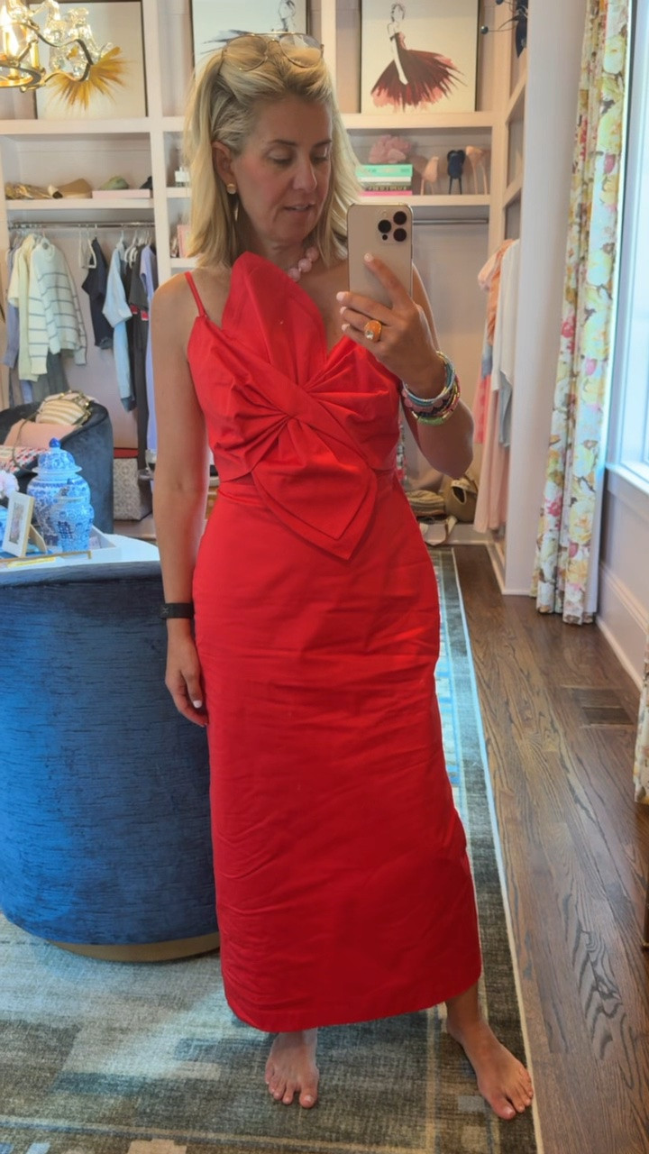 Oh how gorgeous!! I have a wedding soon and this will be perfection. I’m wearing a size small but need xs.

#LTKdayinmylife #LTKootd #LTKmomlife