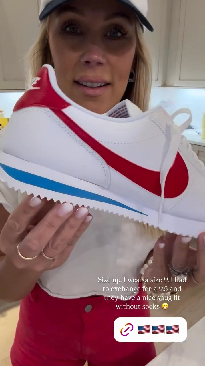 These @Nike US sneakers are on sale! 20% off in cart! 

#LTKgrwm #LTKSaleAlert #LTKOver40