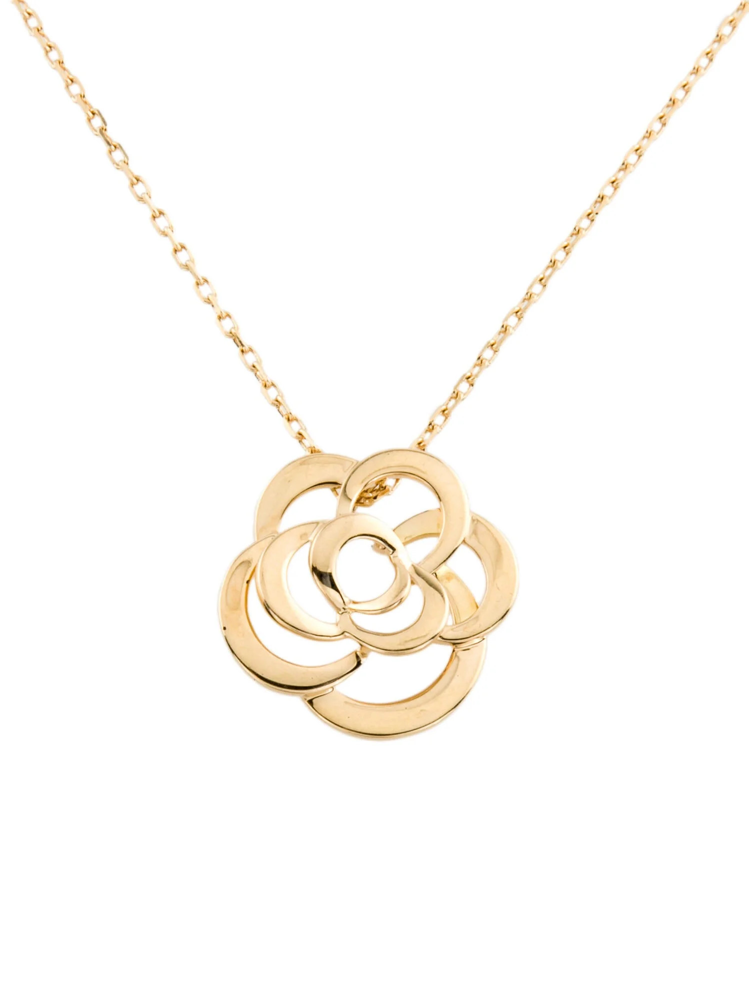 18K Fil De Camélia Pendant Necklace | The RealReal