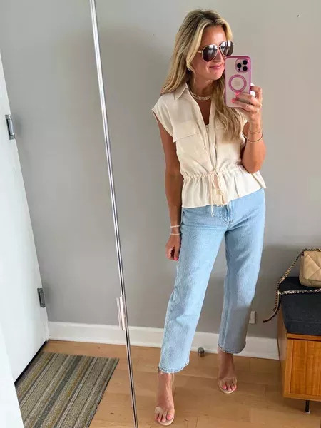 This Zara vest is giving major summer safari vibes and I'm totally obsessed! Paired it with my go-to Abercrombie denim, clear heels, and fave sunnies—it's casual summer perfection. Wearing XS in the vest and 24 short in jeans for reference!

 

 #LTKSeasonal #LTKFindsUnder100 #LTKStyleTip