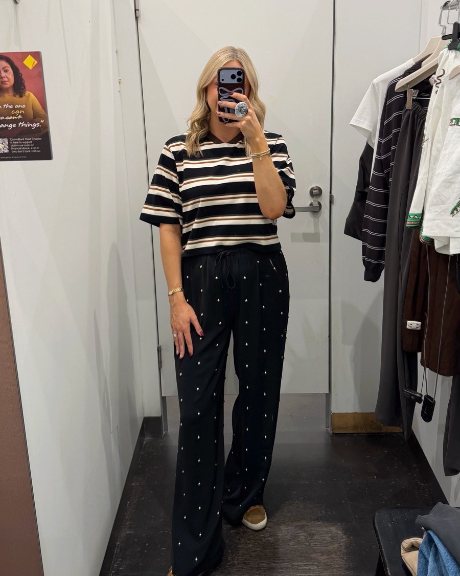 The coolest tee I’ve tried in a long time! I’m in a 12 in the tee and pants x

#LTKaustralia #LTKspring #LTKstyletip