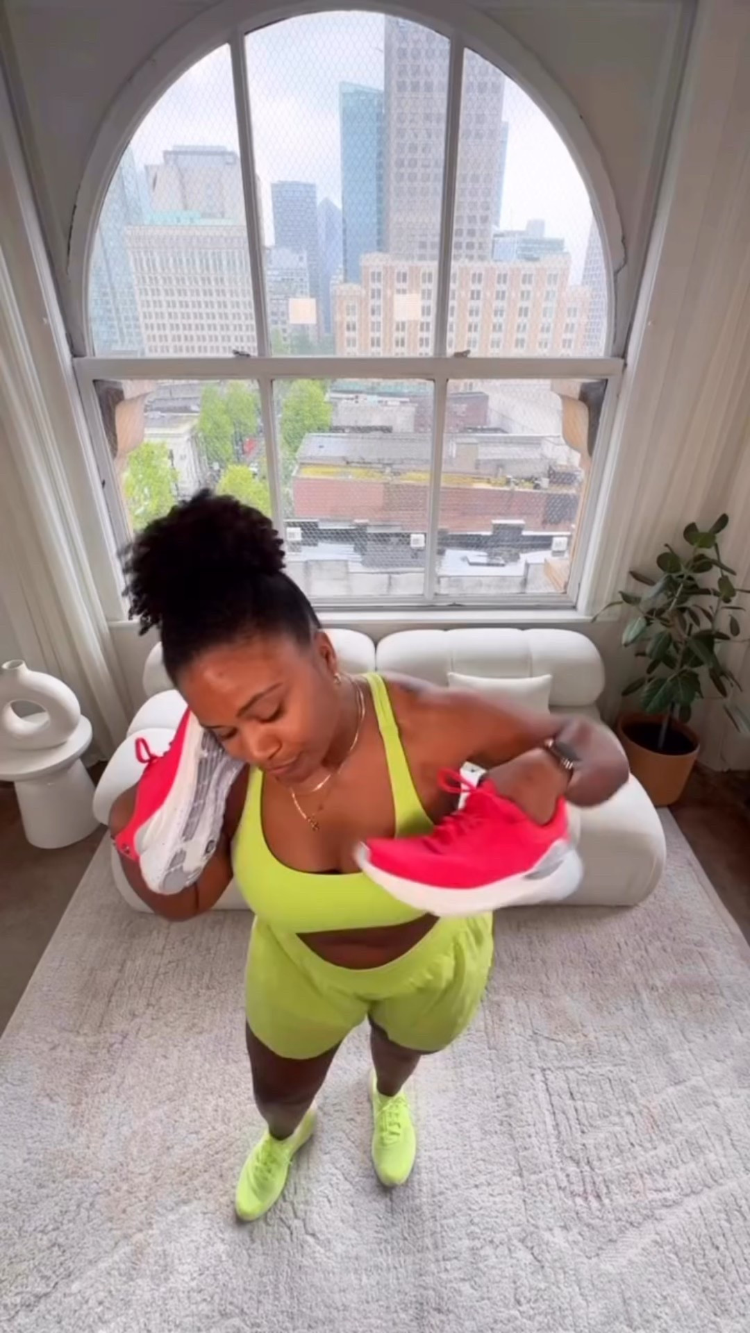 The HOLY GRAIL of running shorts for big 🍑 runners!!

I’ve ran over 100km in these shorts since March and I am obsessed!!

No front diaper wedgie, lots of leg space, flowy and feminine and they come in soo many colours and matching bra!

I’ve posted about these shorts before but they’re SO good they deserve even more real estate on your feed!

My bottom is significantly larger than my top and I never thought I could find shorts to run in other than bike shorts.

Alas, @lululemon dropped these gems earlier this Spring and the 300+ ⭐️⭐️⭐️⭐️⭐️ reviews don’t lie!

Follow & Comment “RUN” for link 

#lululemoncreator #runningshorts #workoutshorts #workoutootd #gymootd #workoutoutfit #runningoutfit #runningootd #matchingset #workoutfits #runninglifestyle #summerrunning