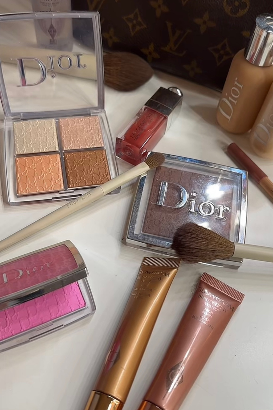Beauty favs!

#LTKbeauty #LTKGiftGuide #LTKFind