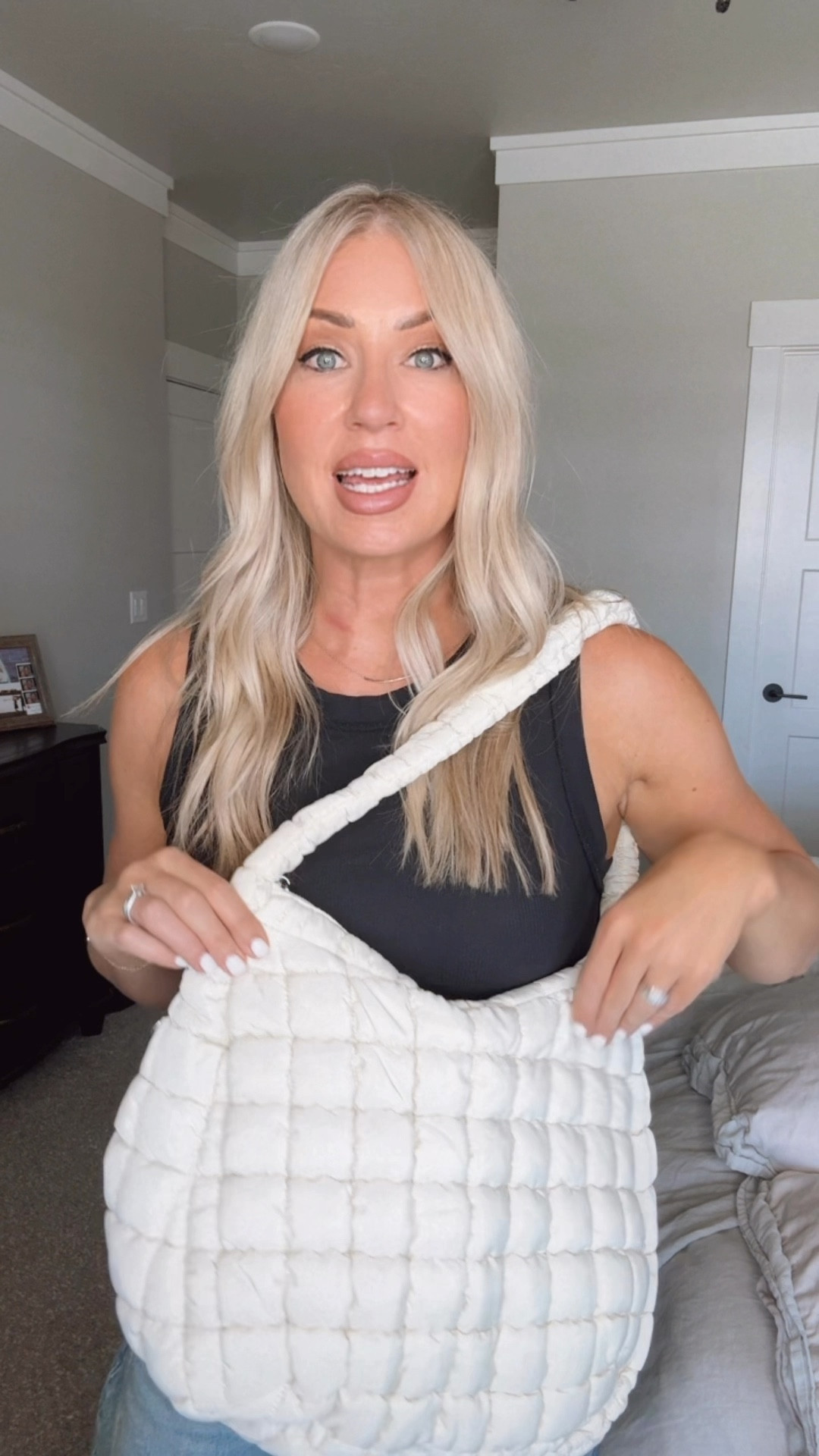 A quilted bag is the IT carry all this season. There’s so many sizes but I like this one because it’s not too big and has four zipper pockets. Travel bag. Amazon find 

#LTKTravel #LTKFindsUnder50 #LTKStyleTip
