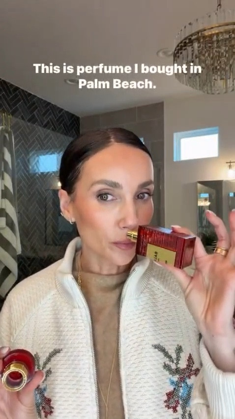 My January perfume tray.

perfume faves, how to smell good all day, long lasting perfumes, fragrances for winter, annabrstyle.

#LTKBeauty