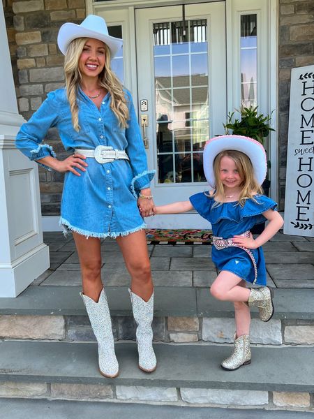 My mini 🤠 This would be an amazing #countryconcert outfit too! 

#LTKshoecrush #LTKunder50 #LTKFestival