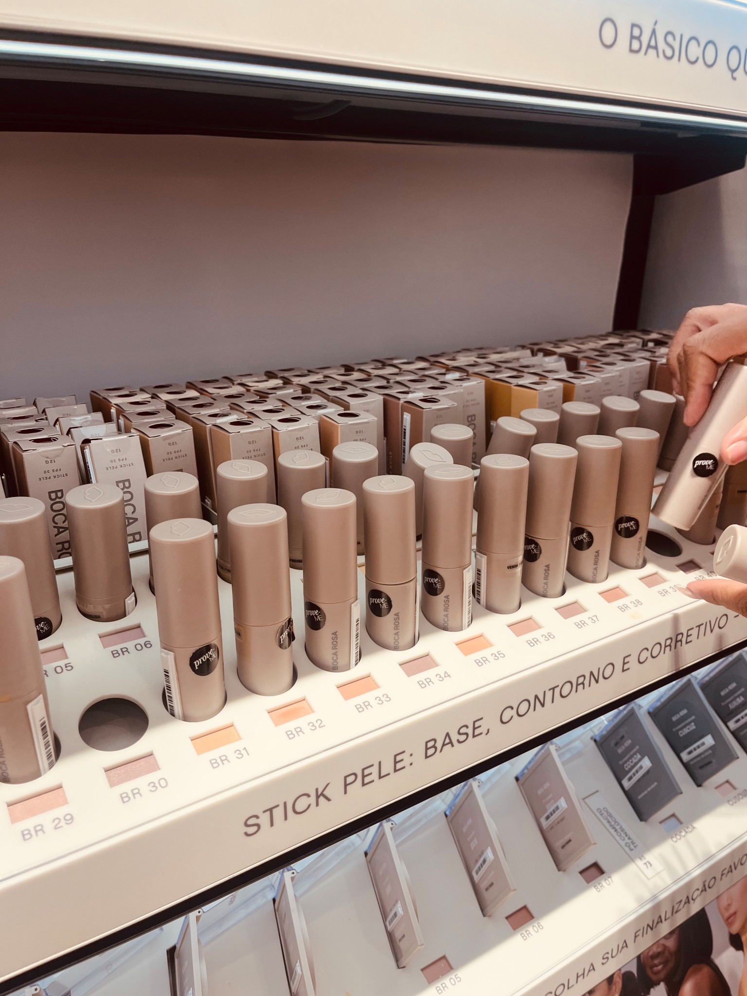 #DallasComALTK
Esses dias fui na Sephora escolher a minha base da Boca Rosa.
A base ideal para cada tom de pele! 
A Base Stick da Boca Rosa com mais de 50 cores e corra e garanta a seu também.

#LTKbrasil #LTKguiadepresente #LTKbeleza