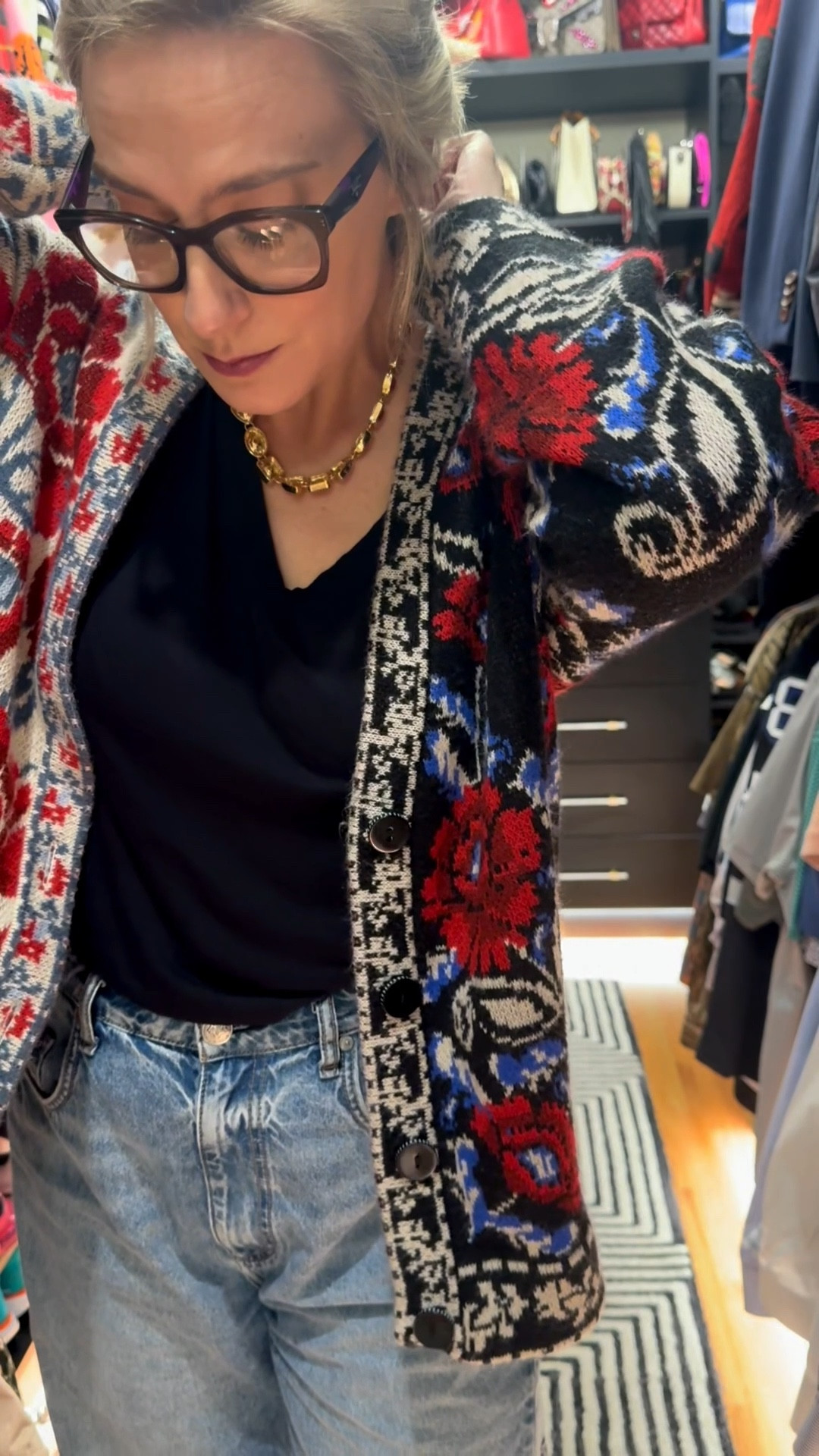 #LTKstyle #LTKfinds #FarmRio #FarmRioCardigan #BarrelJeans #EverydayStyle #CasualChic #AffordableStyle #WalmartFashion #WalmartFinds #TJMaxxFinds #HighLowStyle #ChunkyNecklace #LayeredLook #ModernCasual 

#LTKdayinmylife #LTKTall #LTKootd