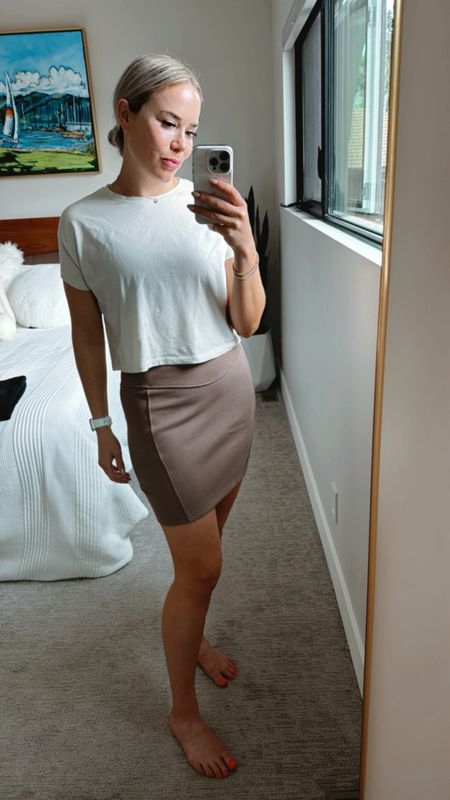 Obsessed with this skirt from lululemon. Casual, comfortable, high waisted and v flattering. Wearing the small, Comes in four colors! 

#LTKcanada #LTKsummer #LTKspring