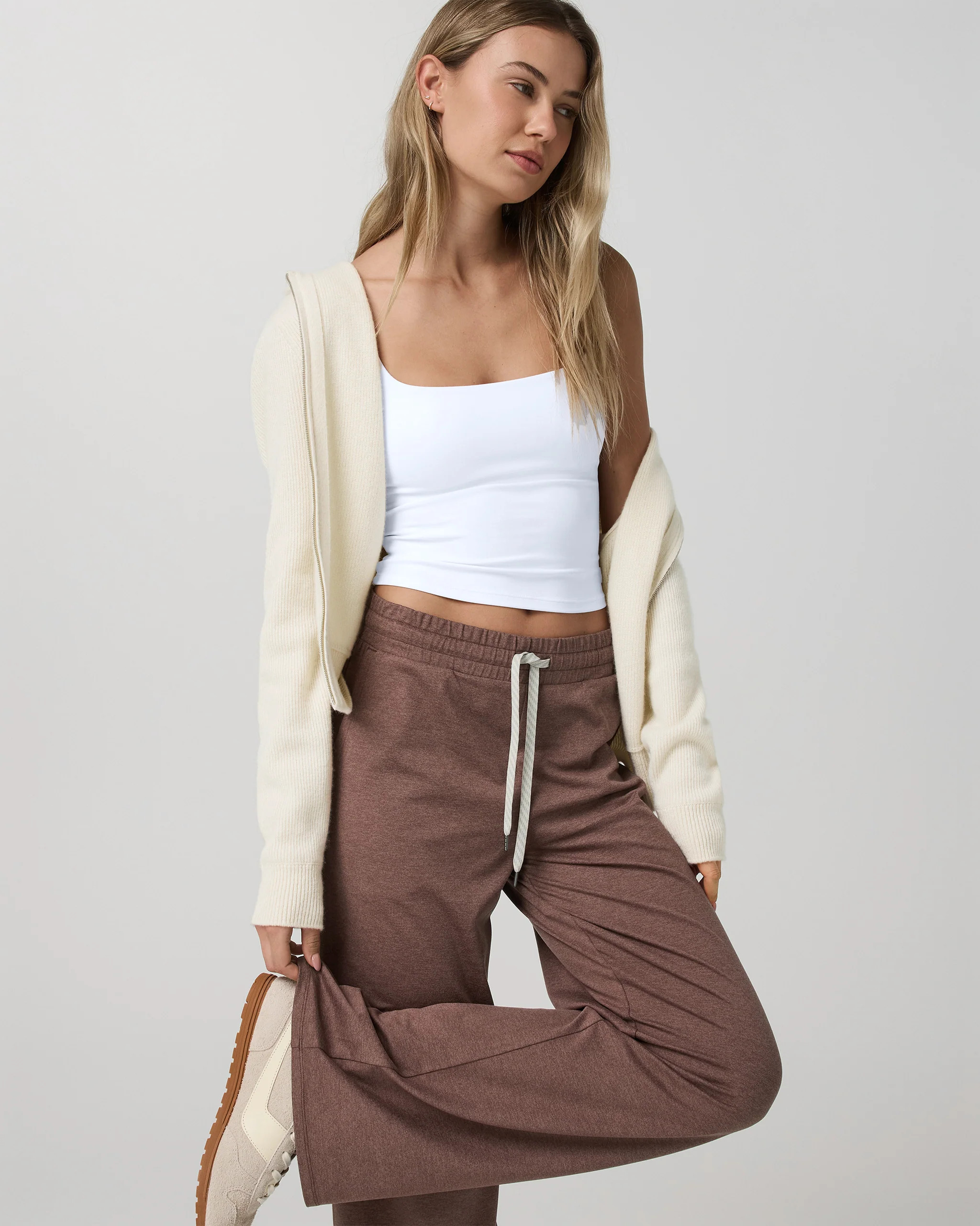 Halo Essential Wideleg Pant | Vuori Clothing (US & Canada)