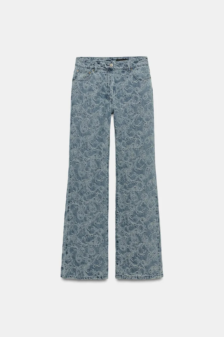 HIGH RISE - FLARE LEG - FULL LENGTH, ZARA WOMAN COLLECTION. High-rise jeans with belt loops at th... | Zara US